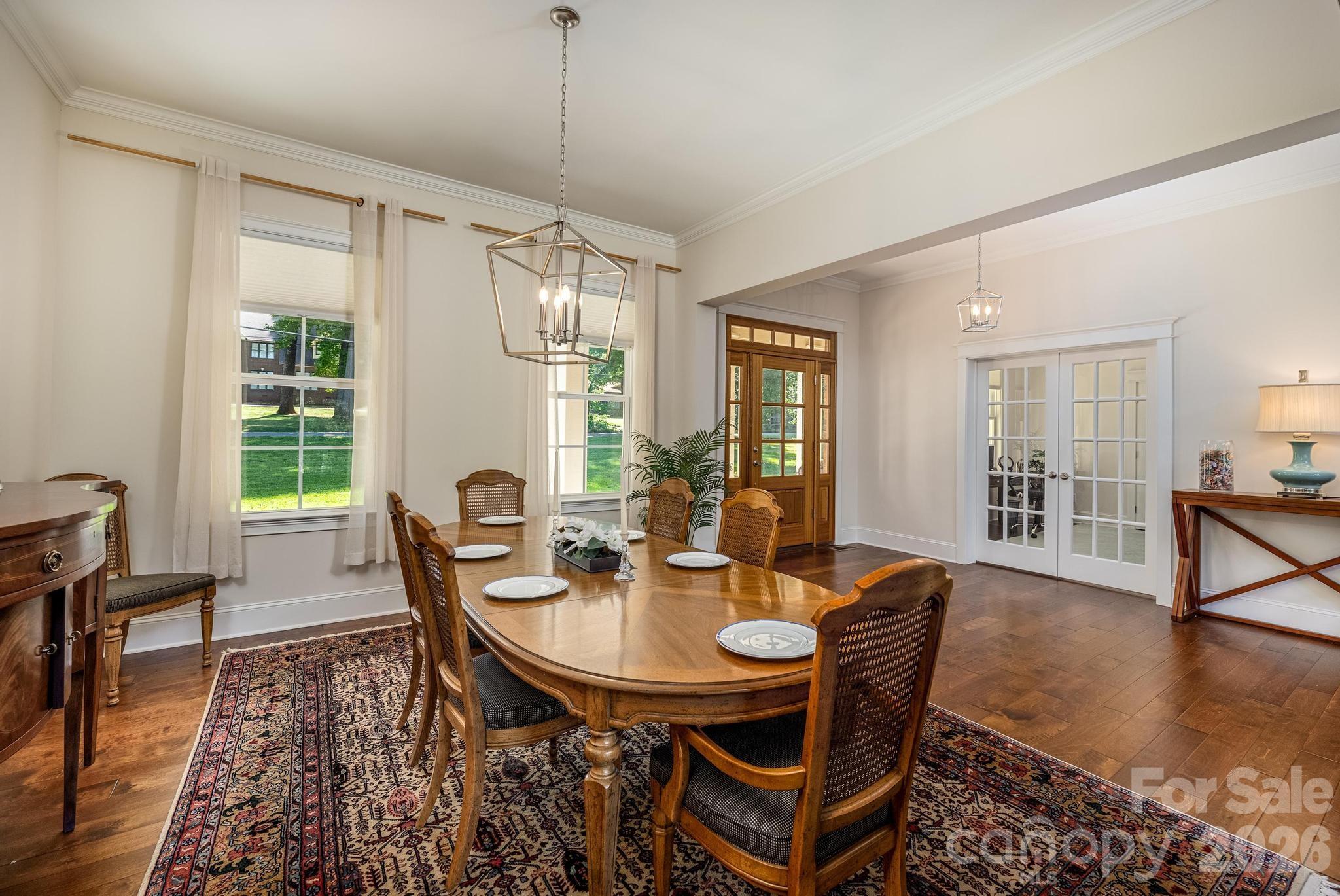 123 Lakefront Drive — Mooresville
