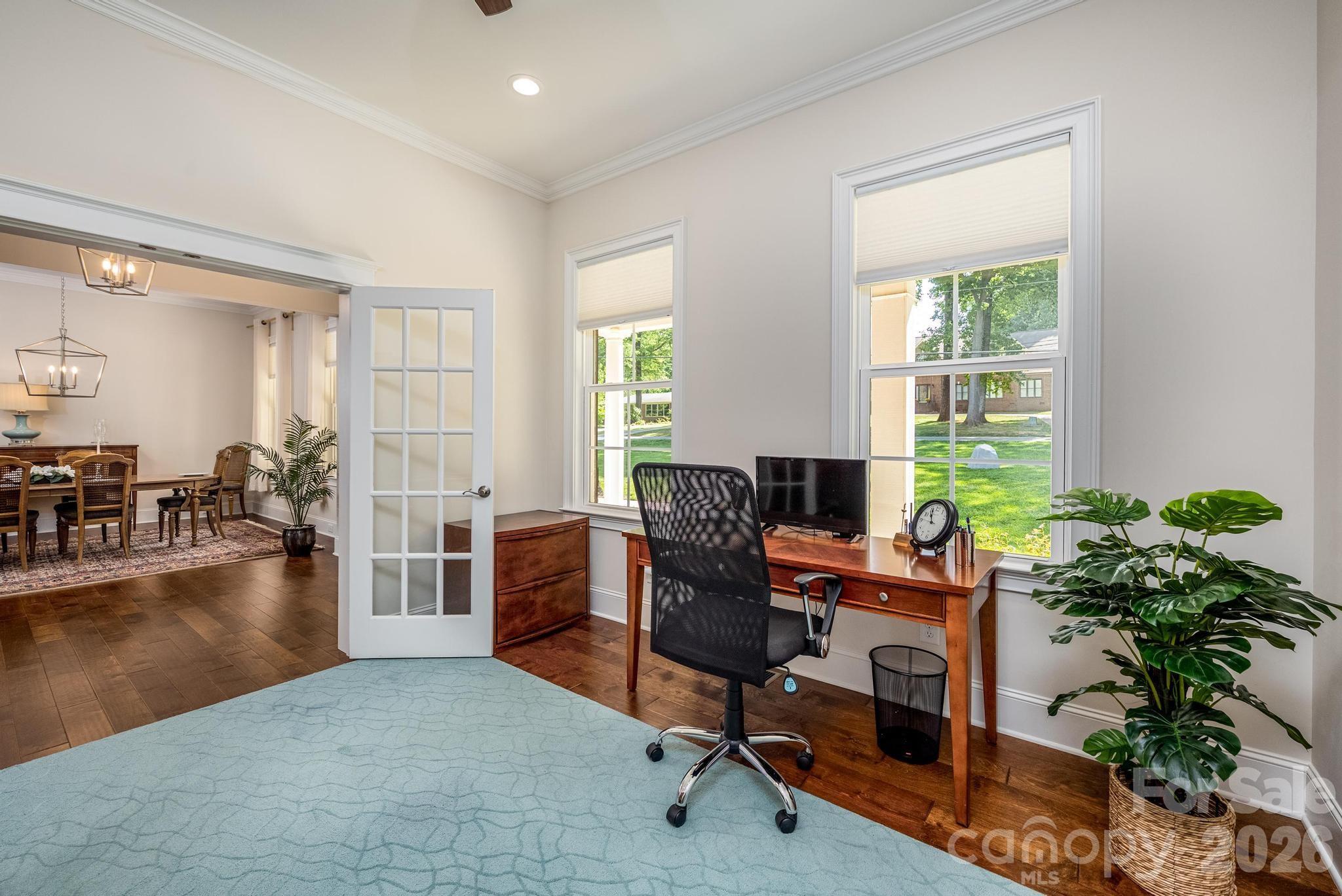 123 Lakefront Drive — Mooresville