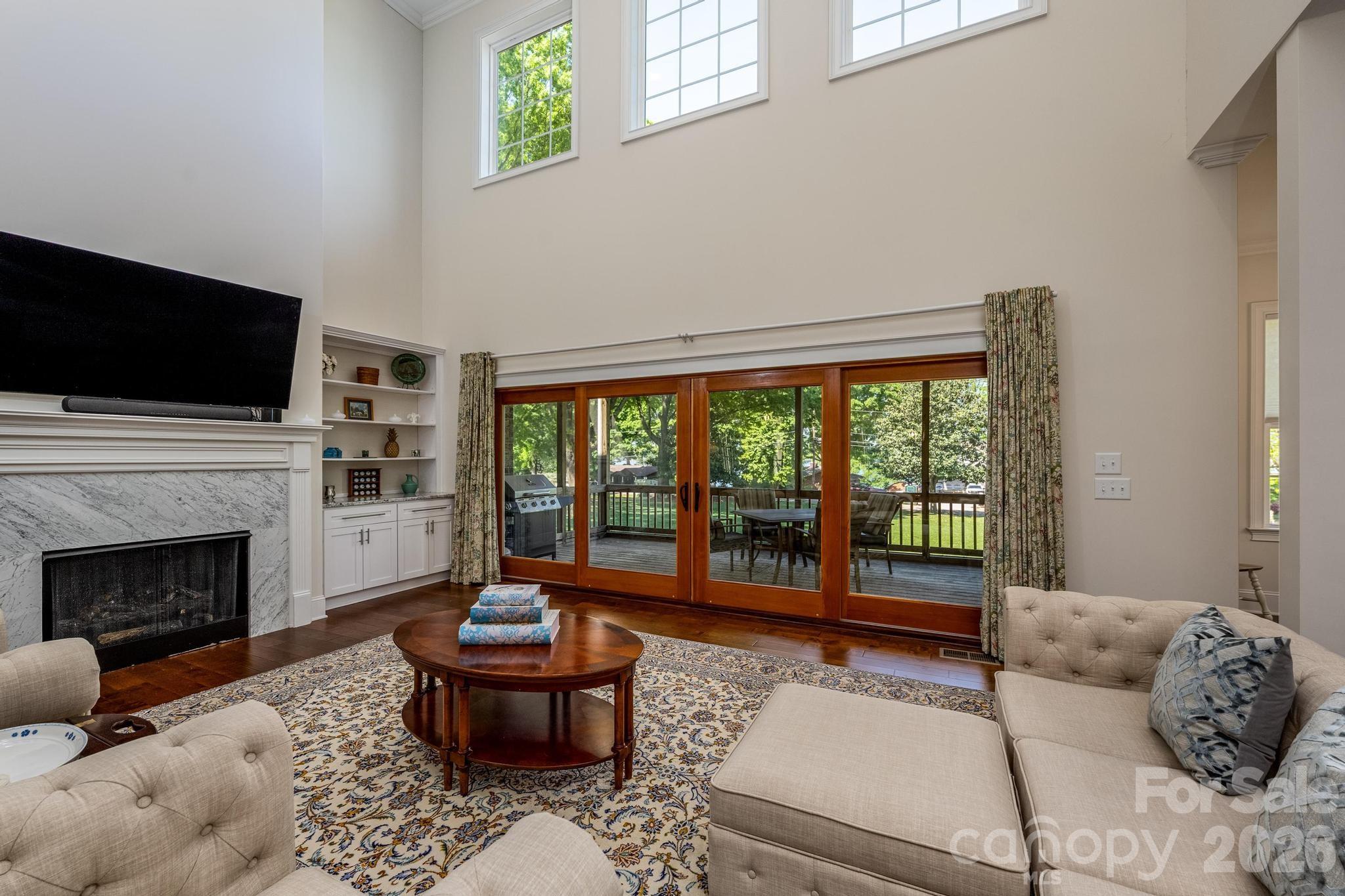 123 Lakefront Drive — Mooresville
