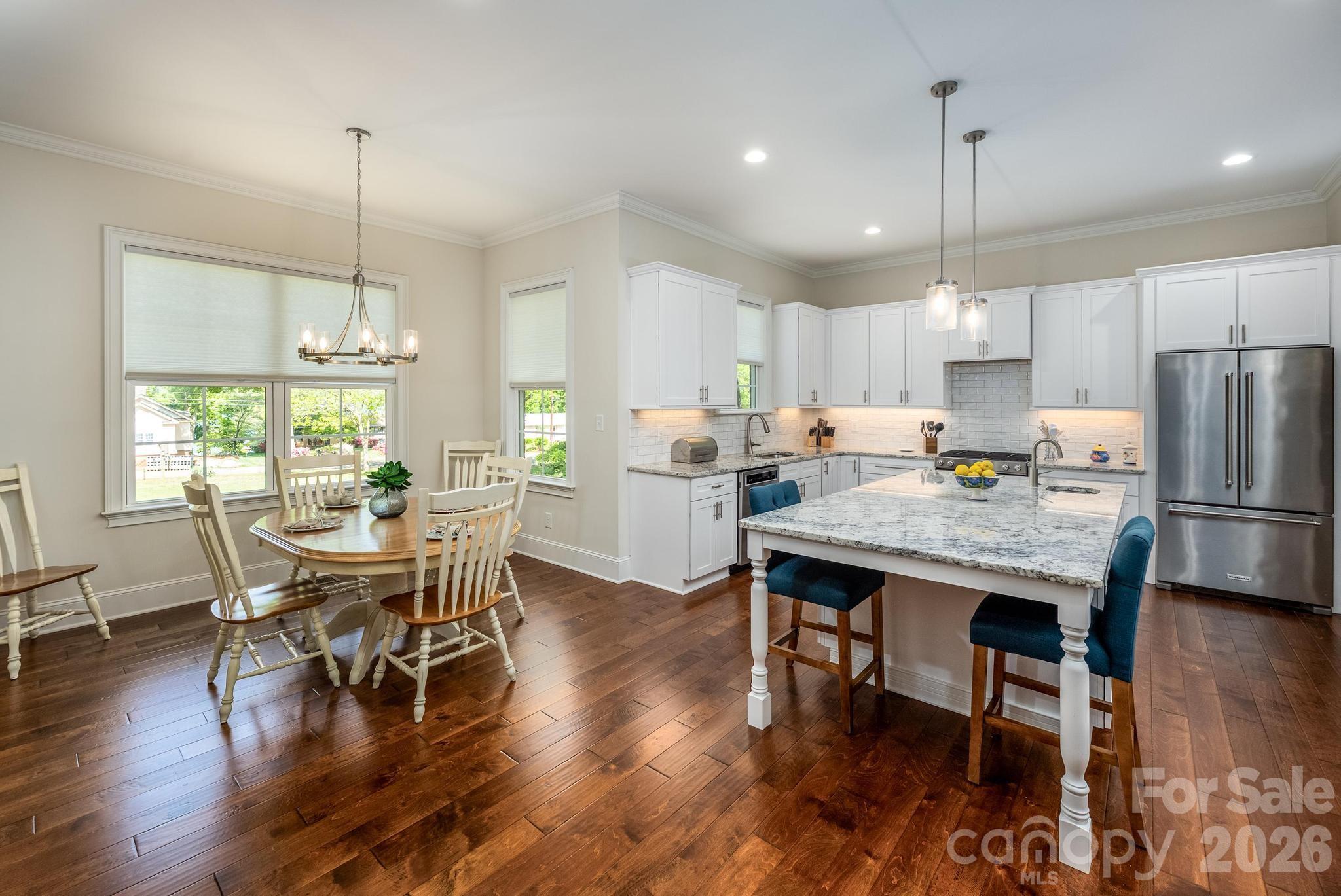 123 Lakefront Drive — Mooresville