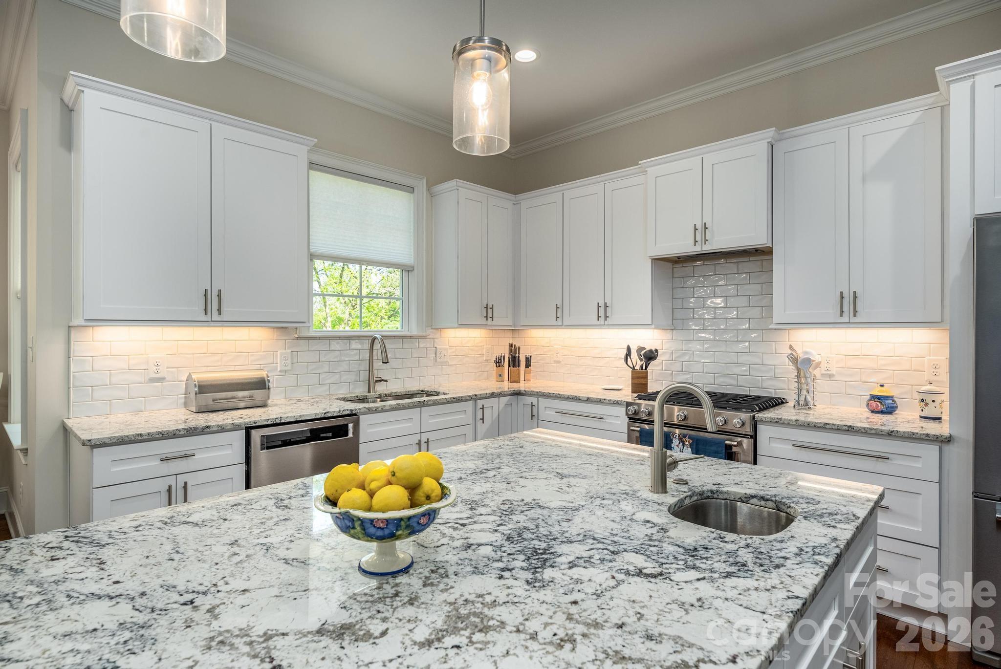 123 Lakefront Drive — Mooresville