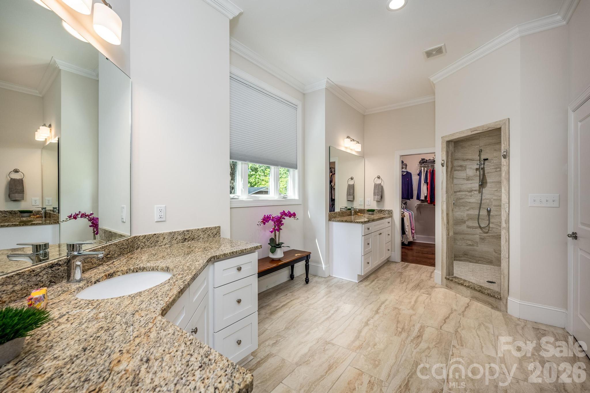 123 Lakefront Drive — Mooresville