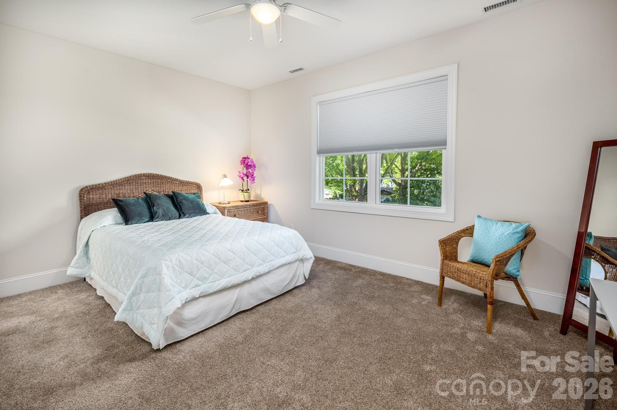 123 Lakefront Drive — Mooresville