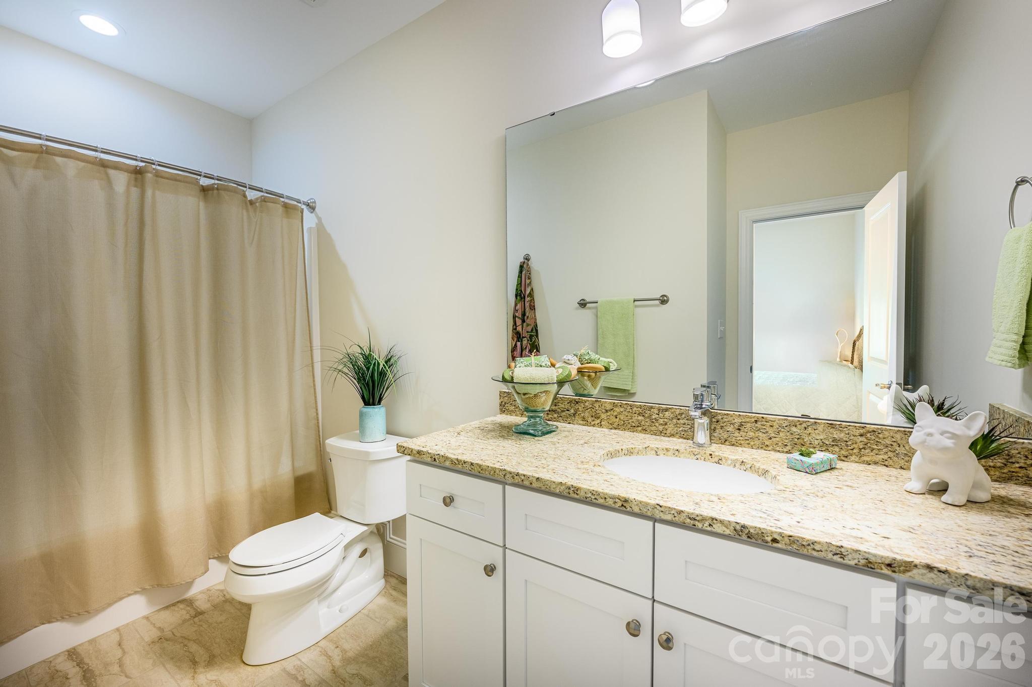 123 Lakefront Drive — Mooresville