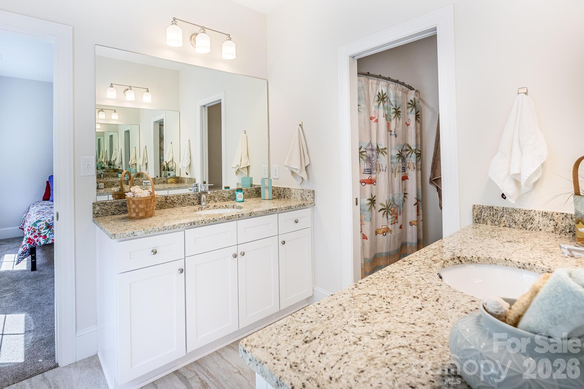 123 Lakefront Drive — Mooresville