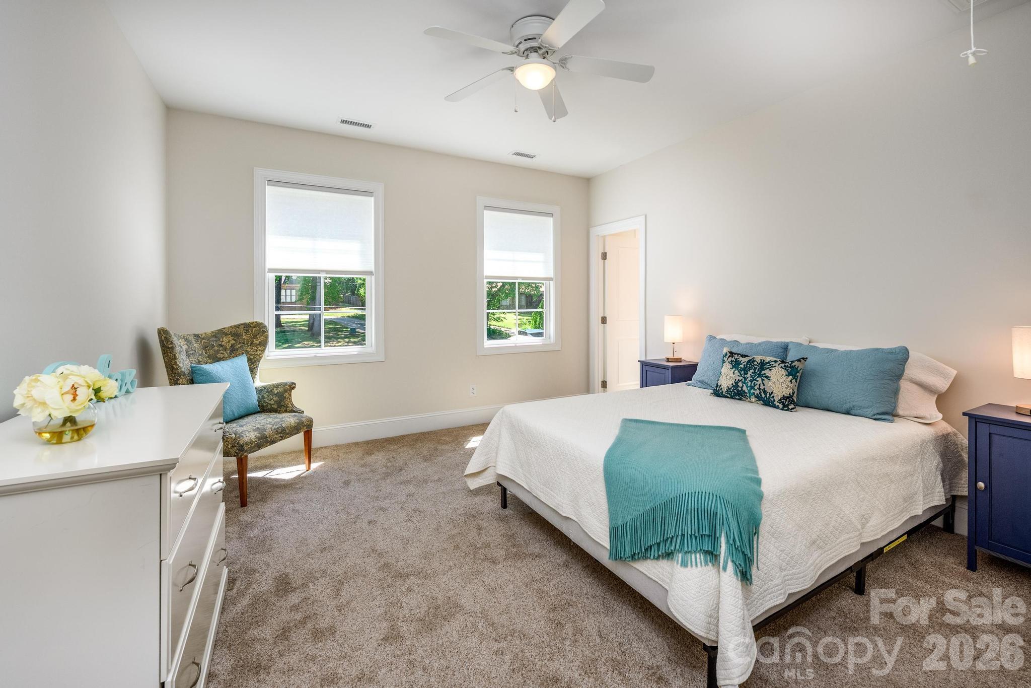 123 Lakefront Drive — Mooresville
