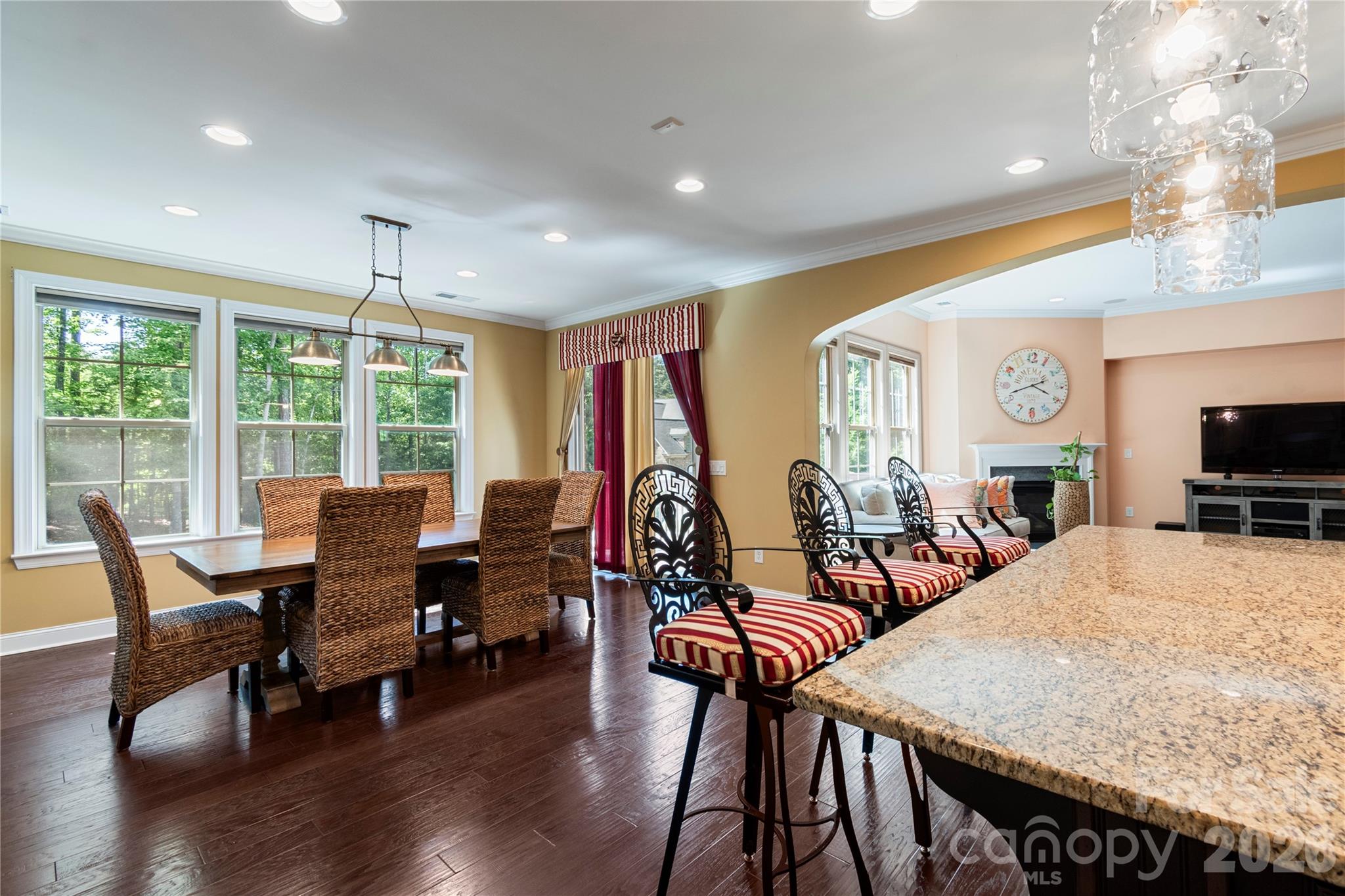 16402 Doves Canyon Lane — Charlotte