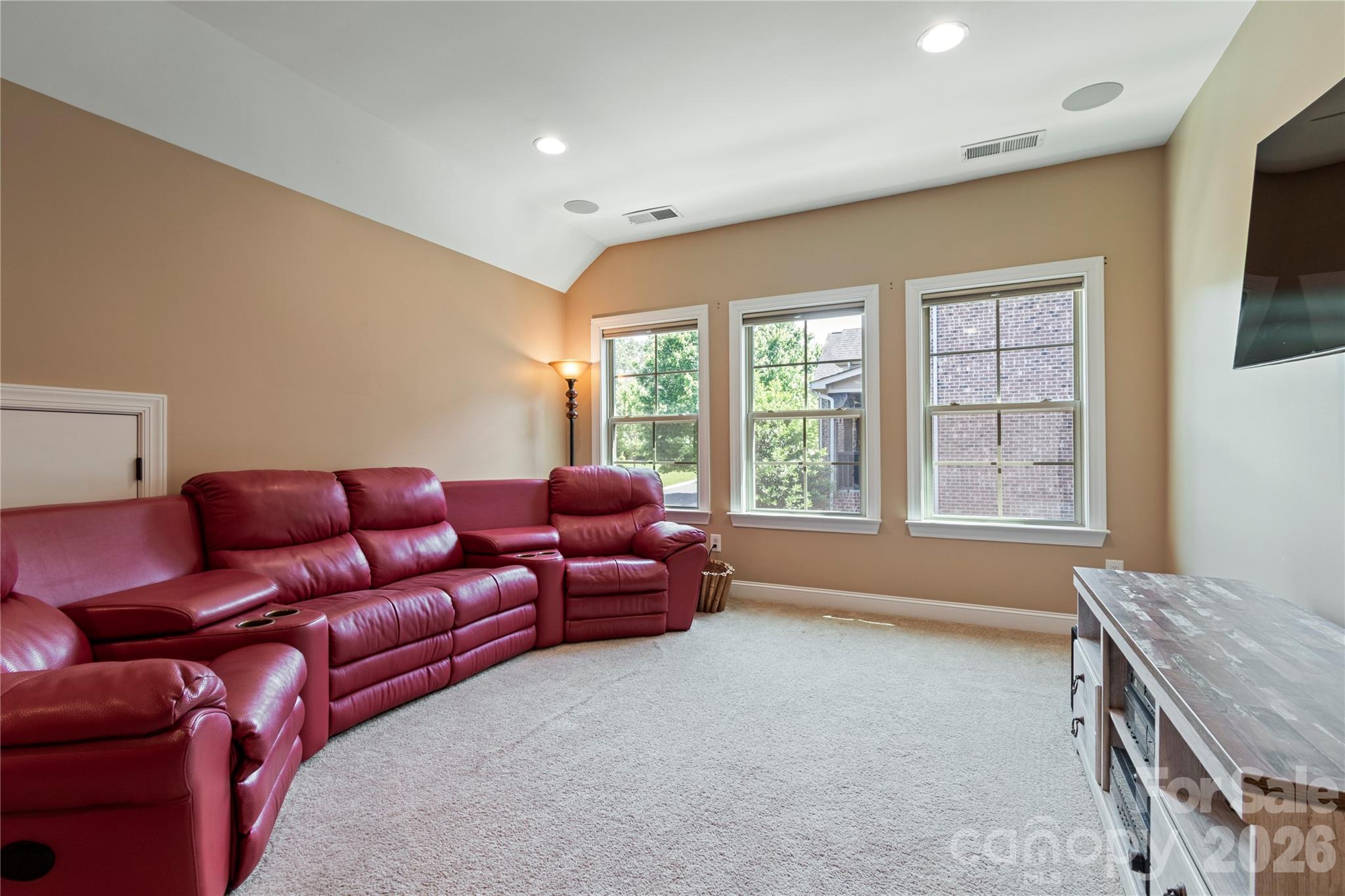 16402 Doves Canyon Lane — Charlotte