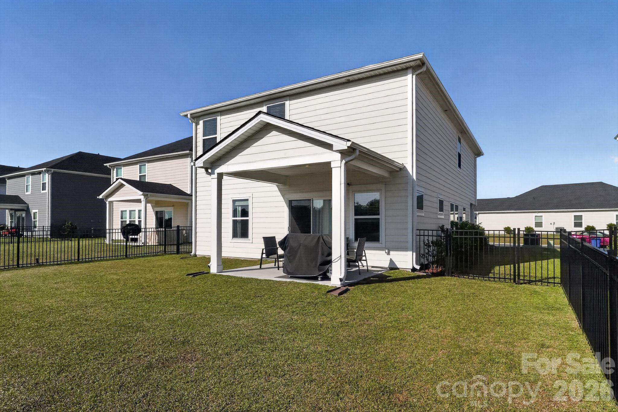 2700 Grand Meadow Drive — Longs