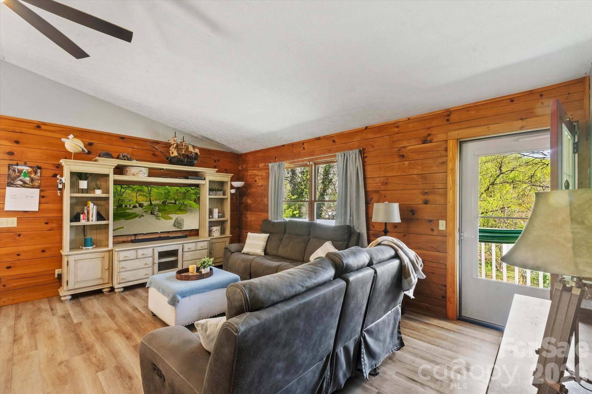 187 Cedarwood Drive — Waynesville
