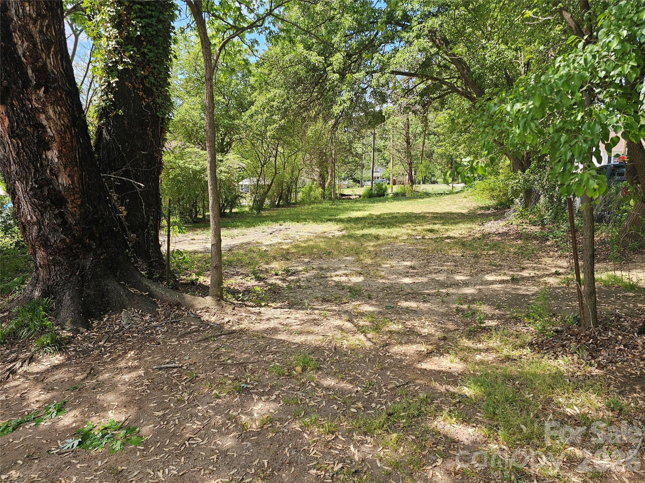 406 26th Street SW — Hickory