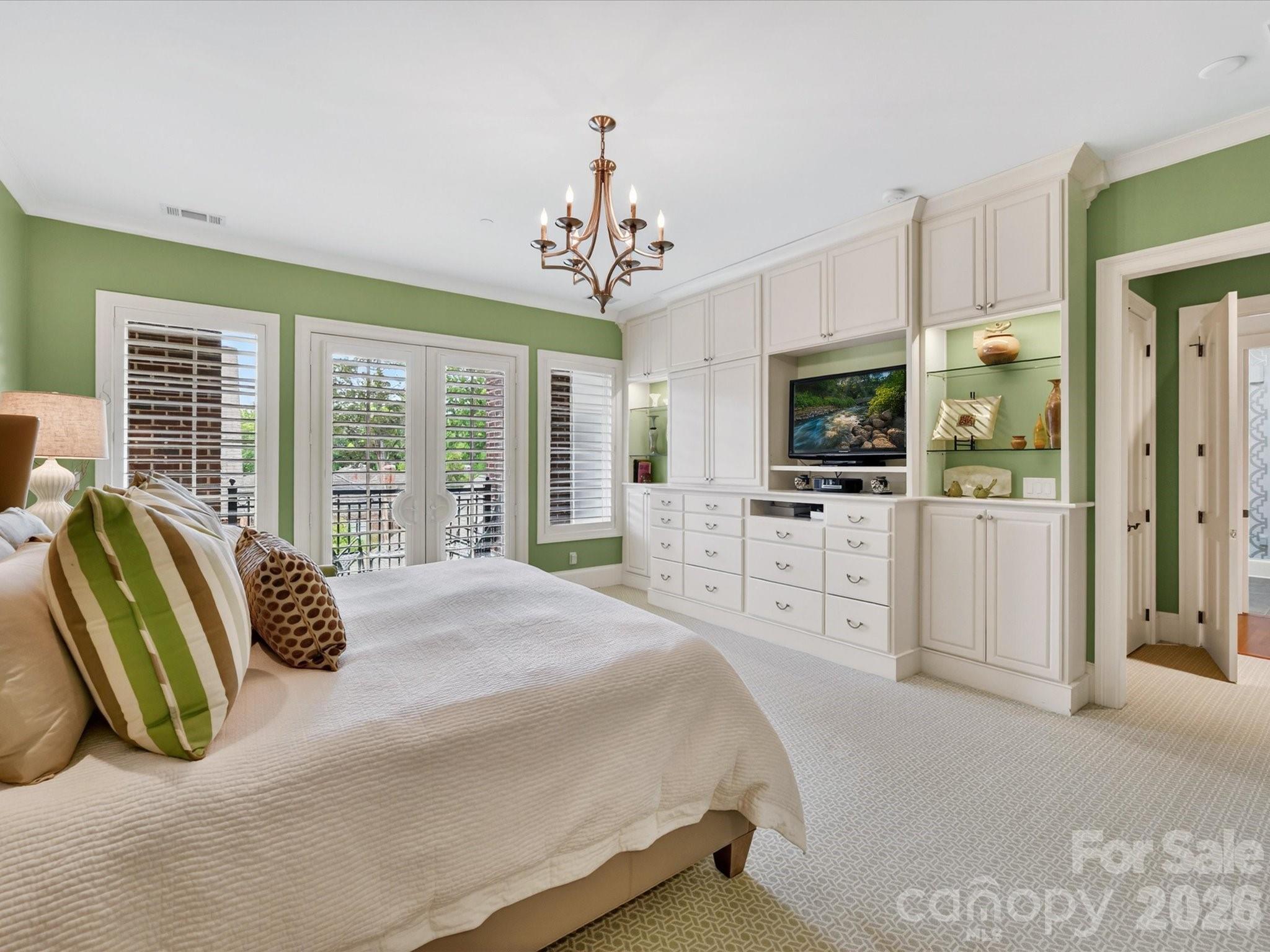 2223 Croydon Road #302 — Charlotte