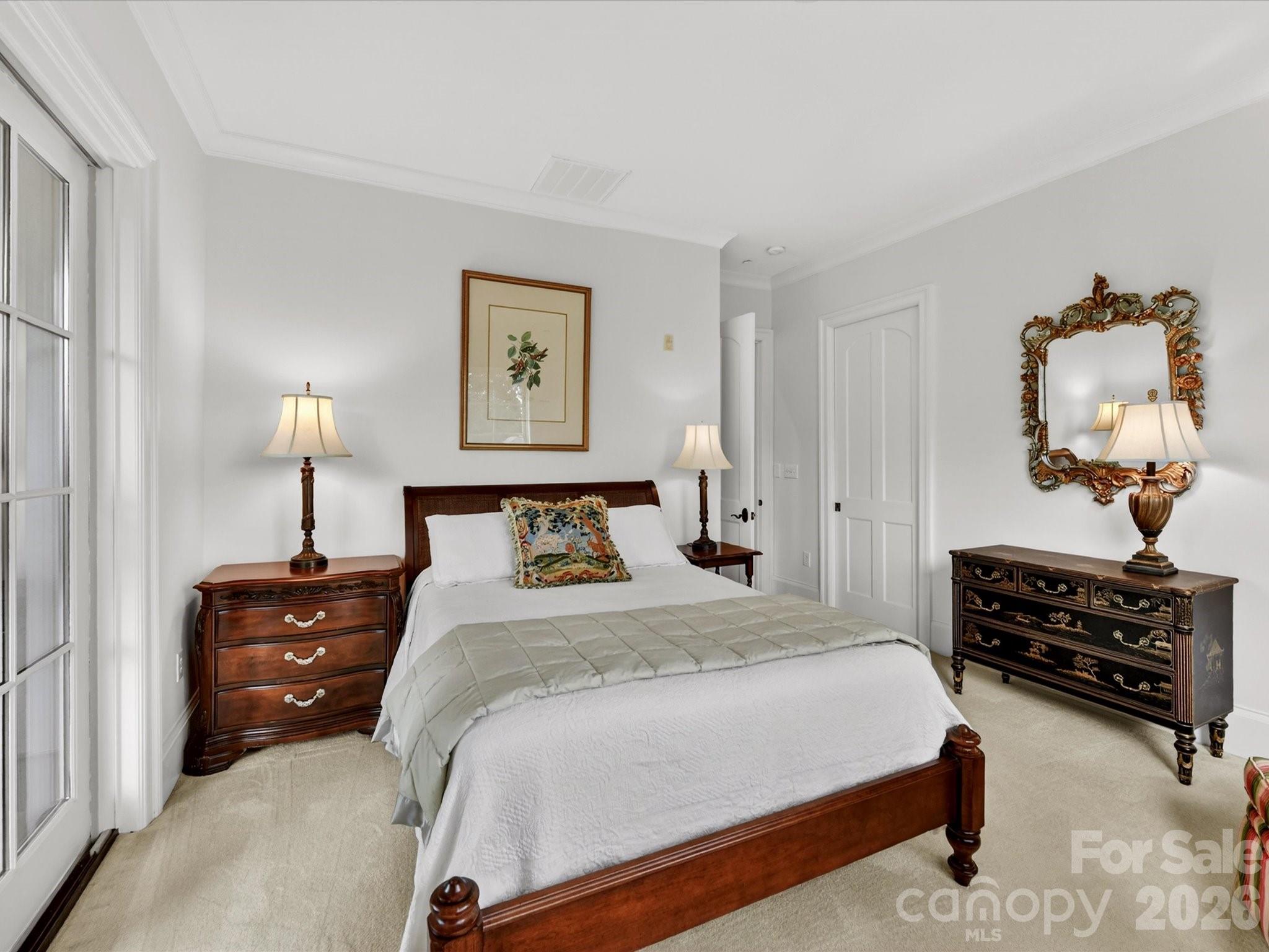 2223 Croydon Road #302 — Charlotte