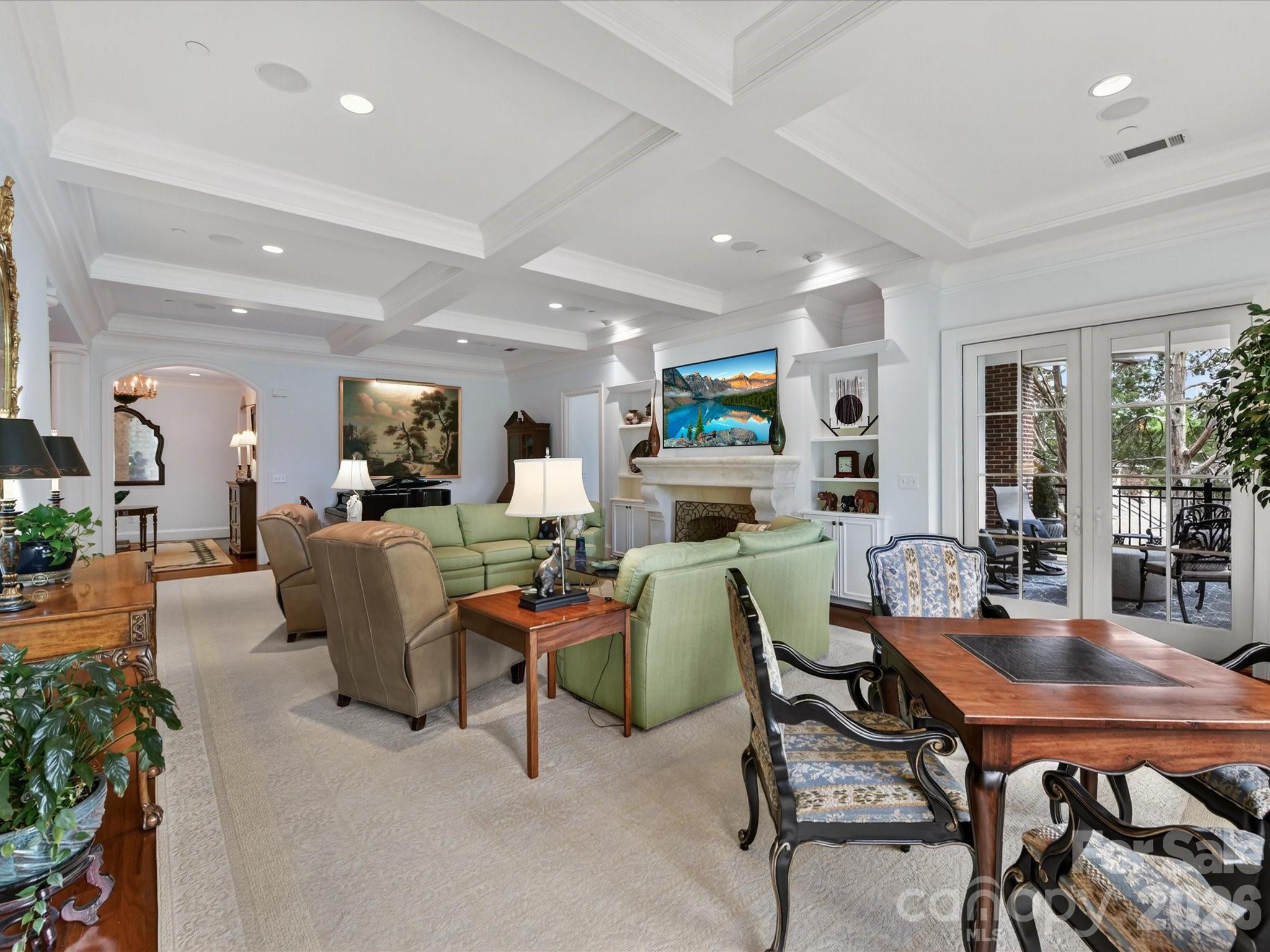2223 Croydon Road #302 — Charlotte