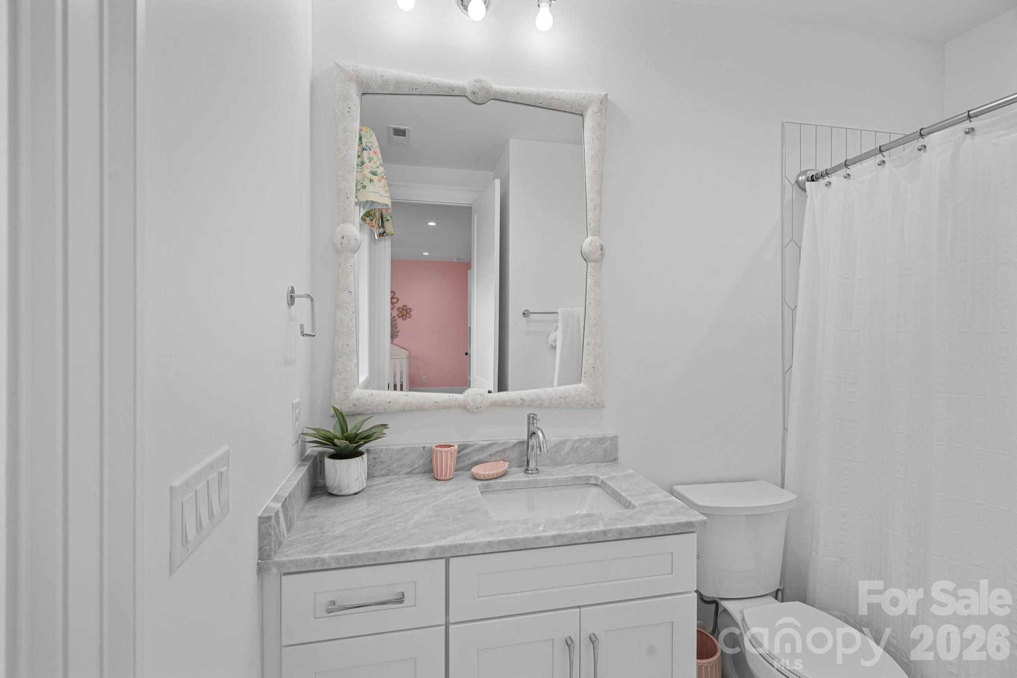 5907 Kiowa Road — Clover