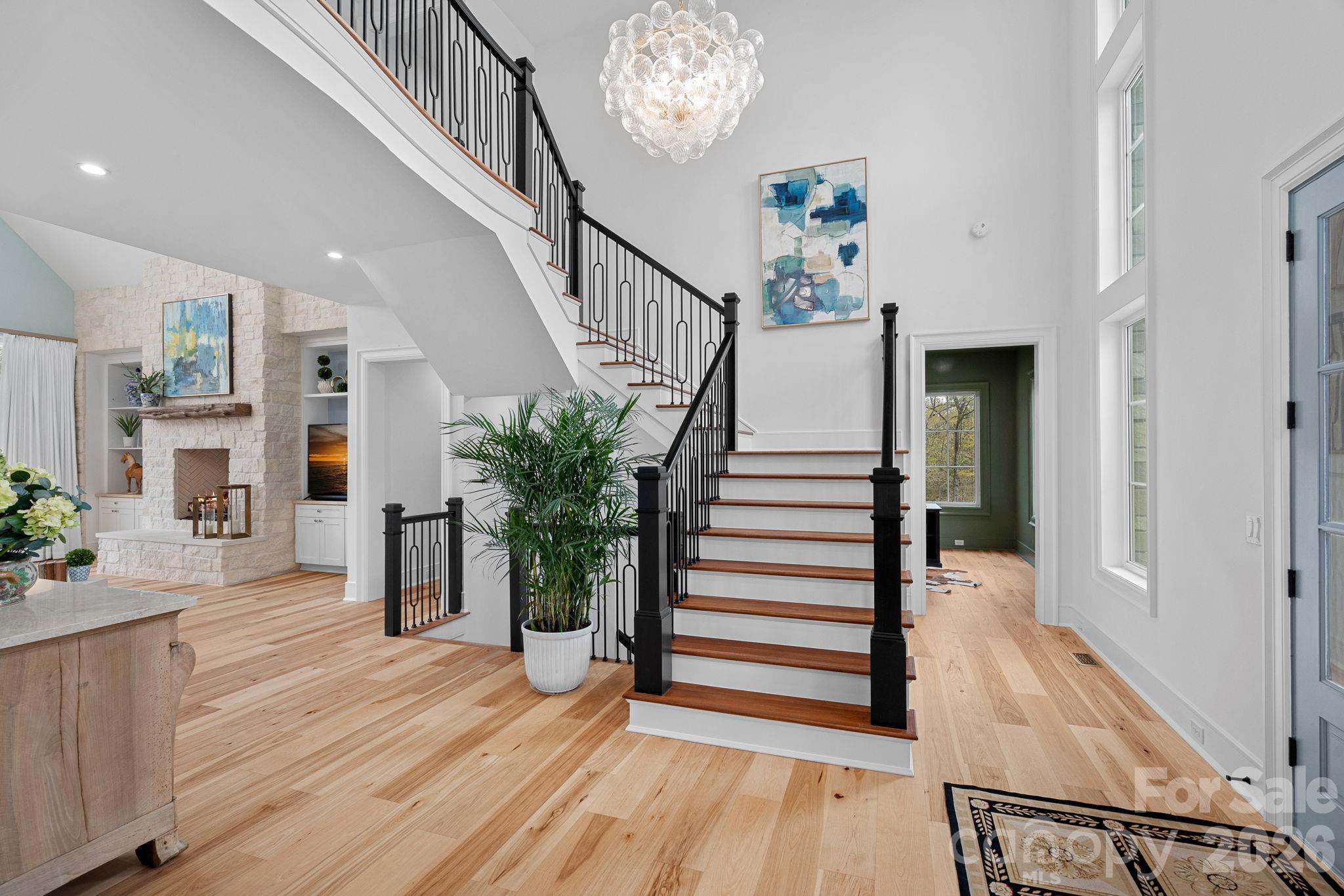 5907 Kiowa Road — Clover