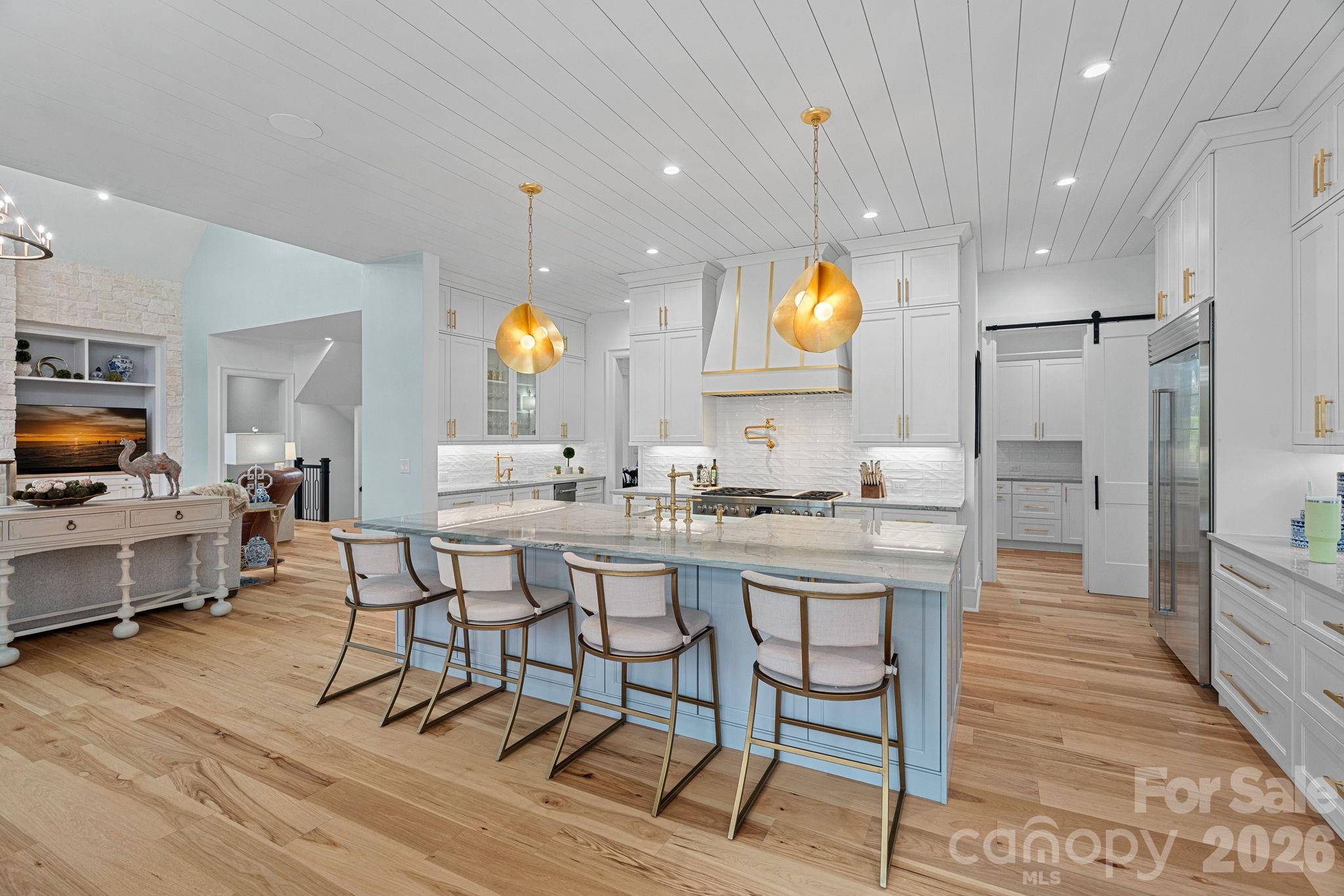 5907 Kiowa Road — Clover