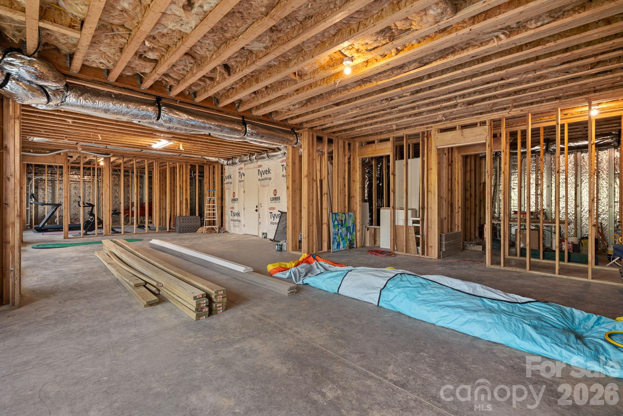 5907 Kiowa Road — Clover