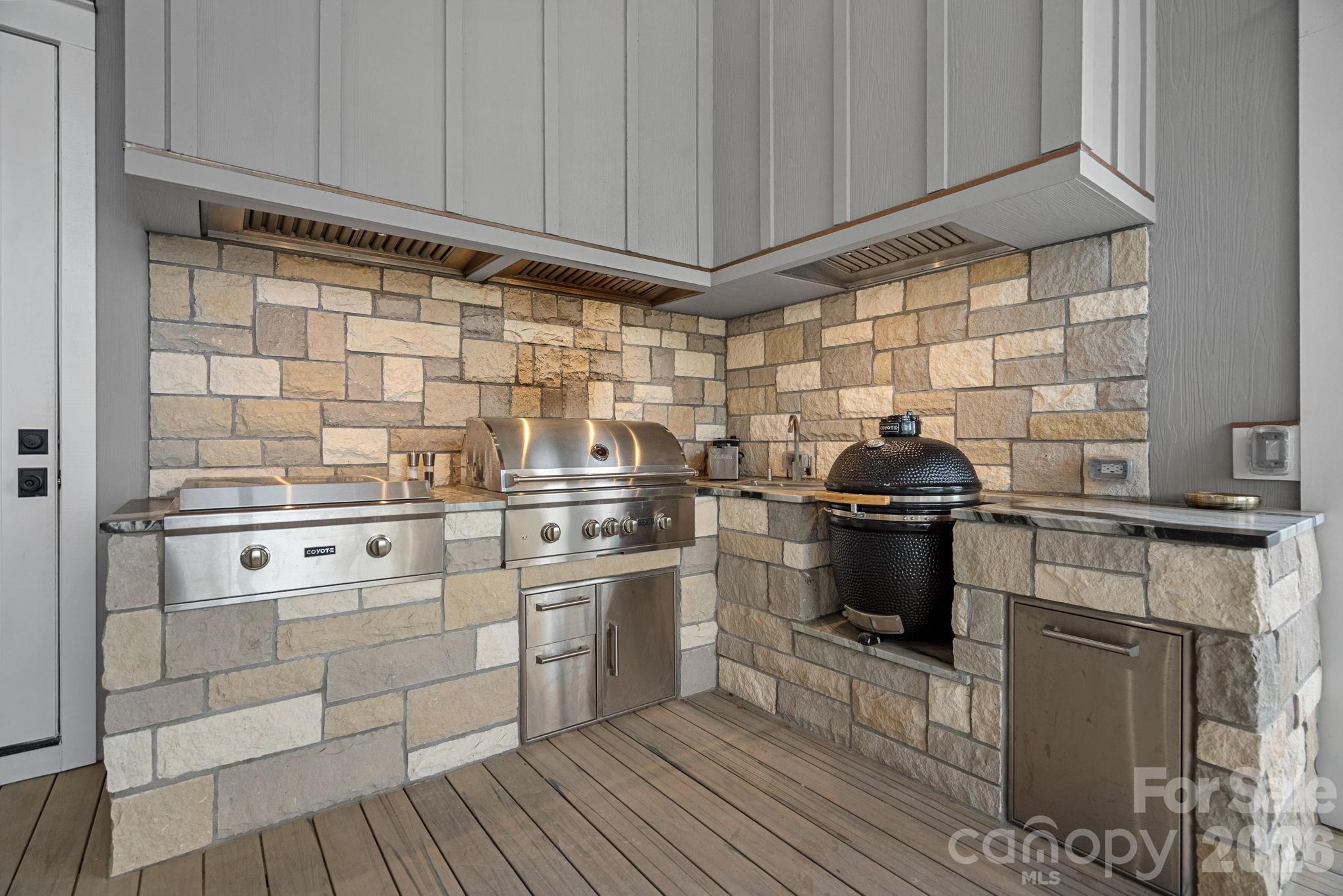 5907 Kiowa Road — Clover
