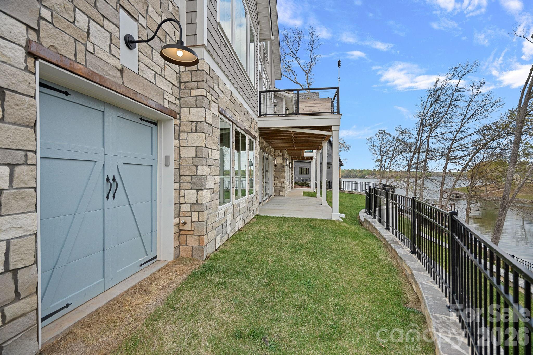 5907 Kiowa Road — Clover