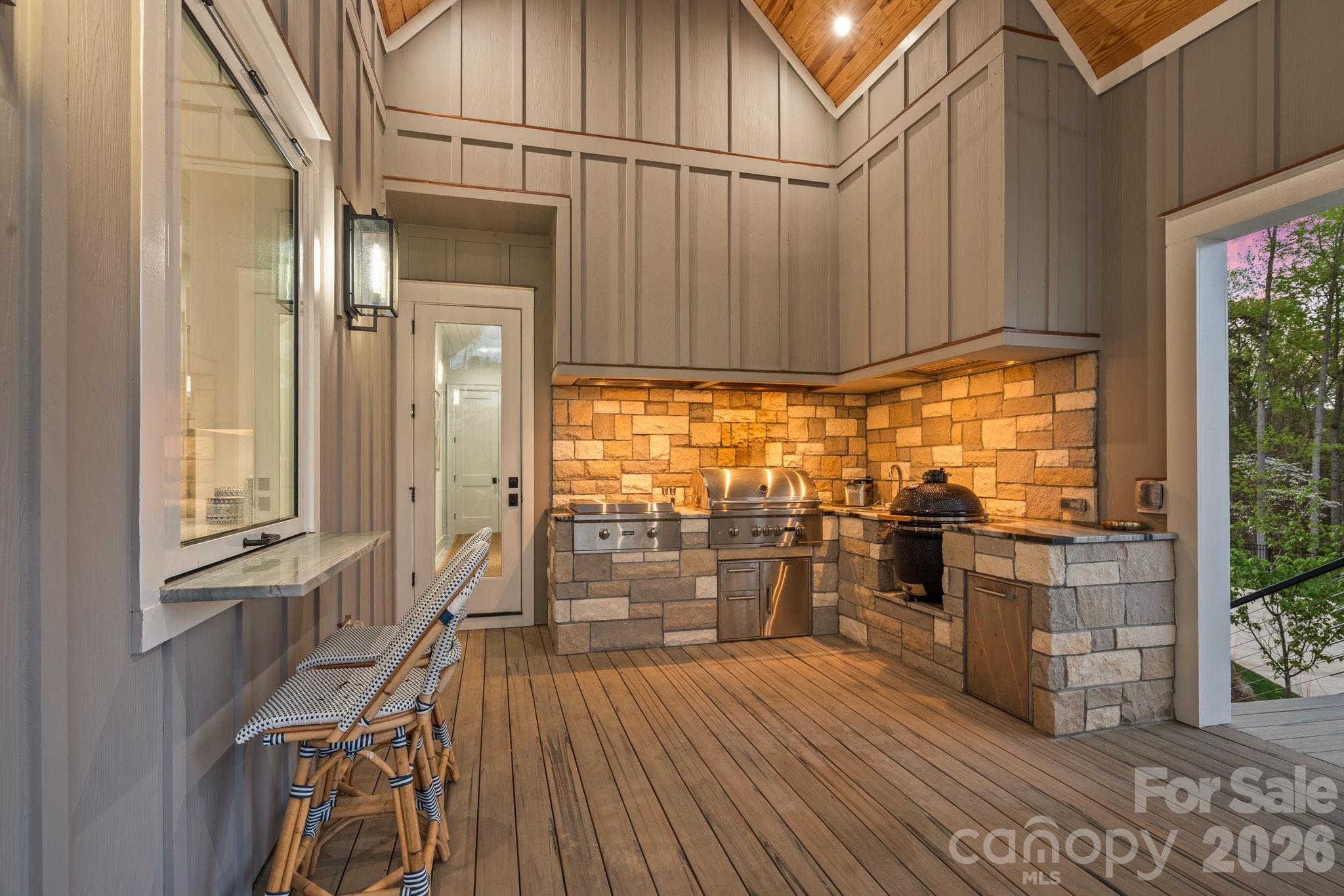 5907 Kiowa Road — Clover