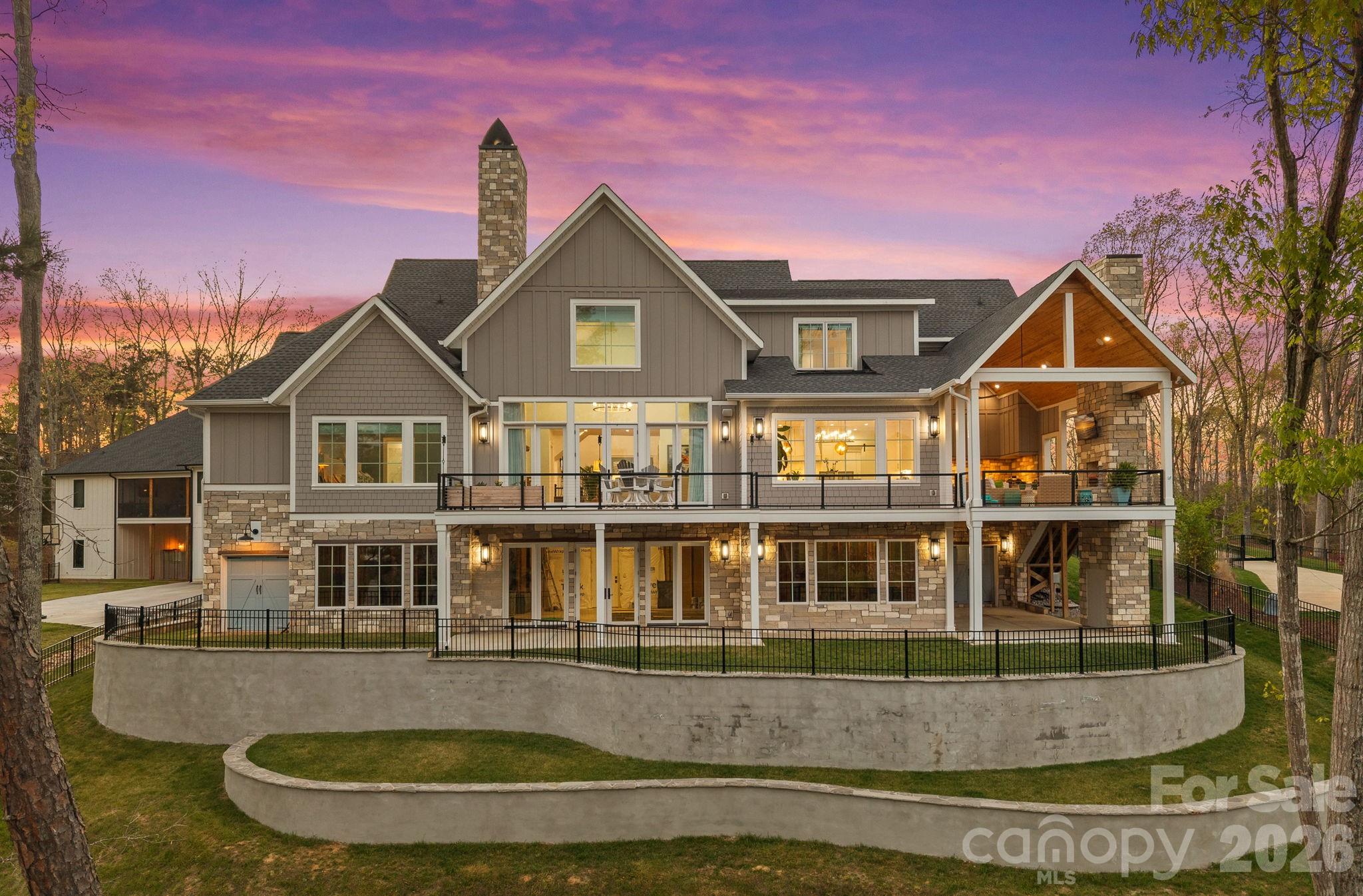 5907 Kiowa Road — Clover