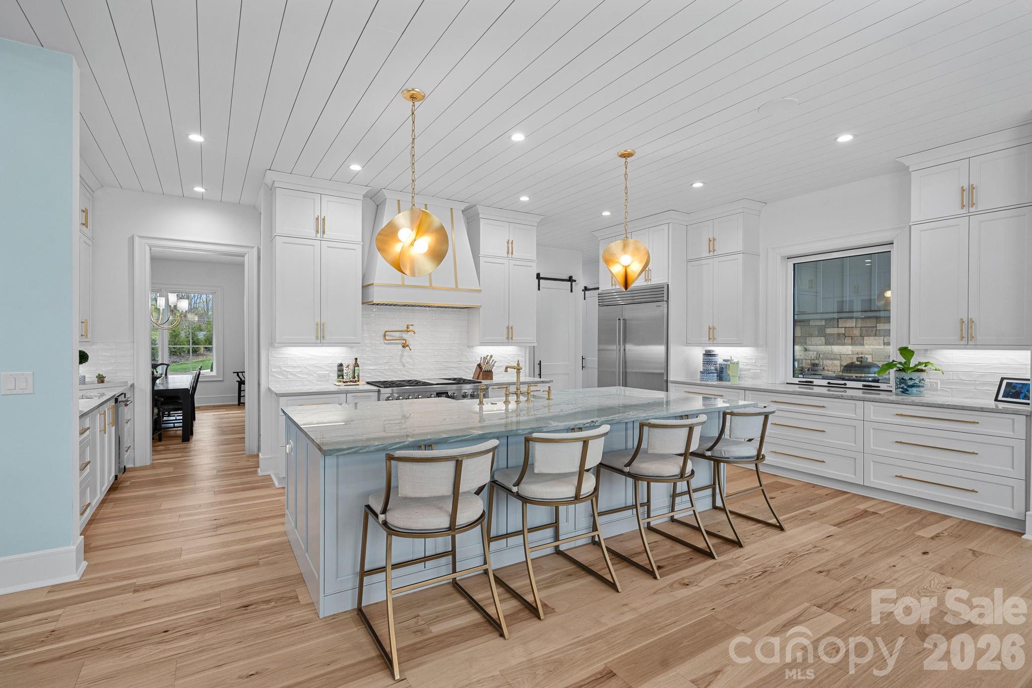 5907 Kiowa Road — Clover