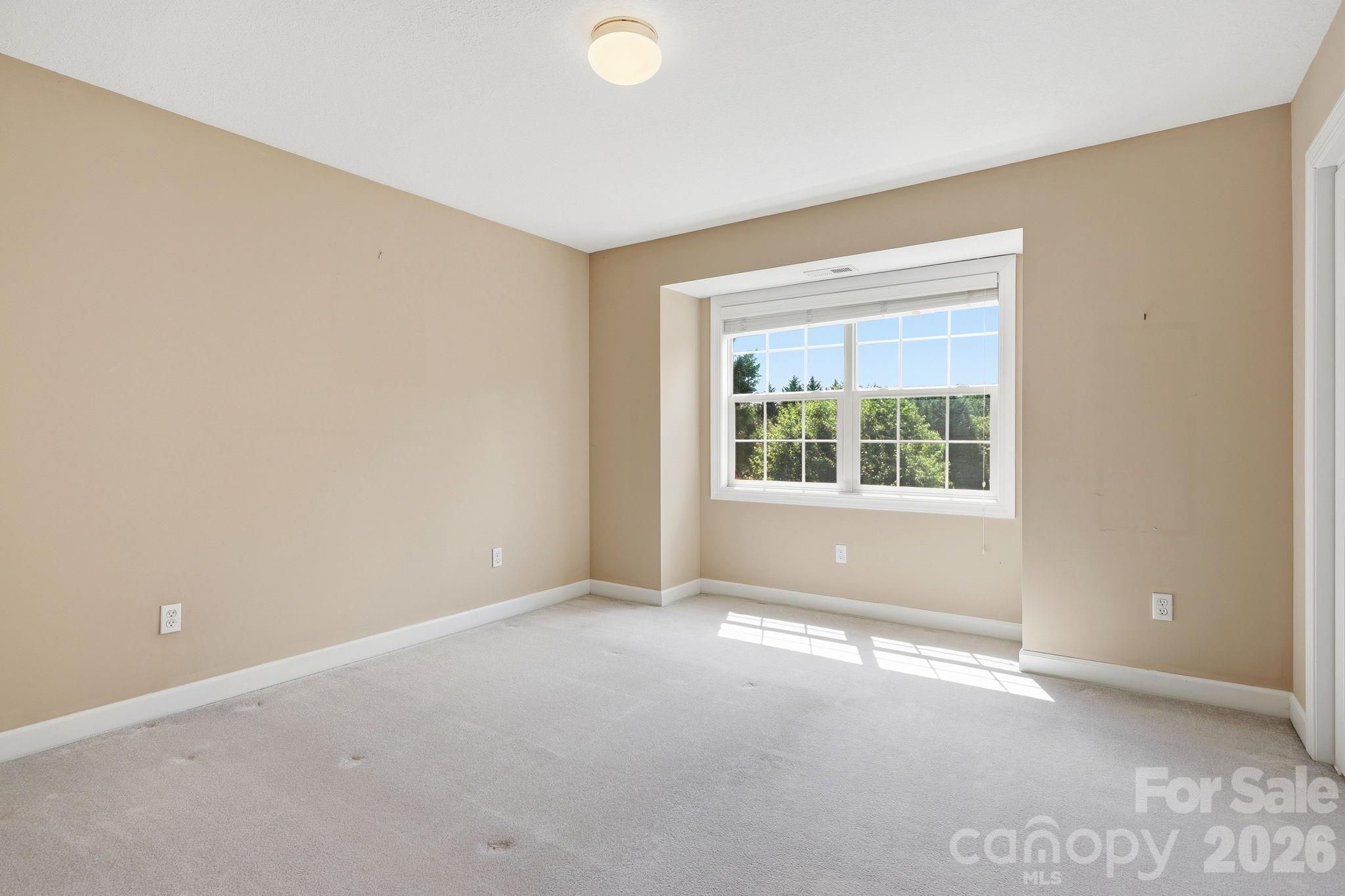 306 Woodview Court — Fletcher