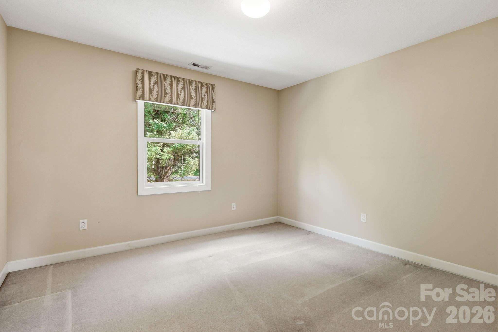 306 Woodview Court — Fletcher