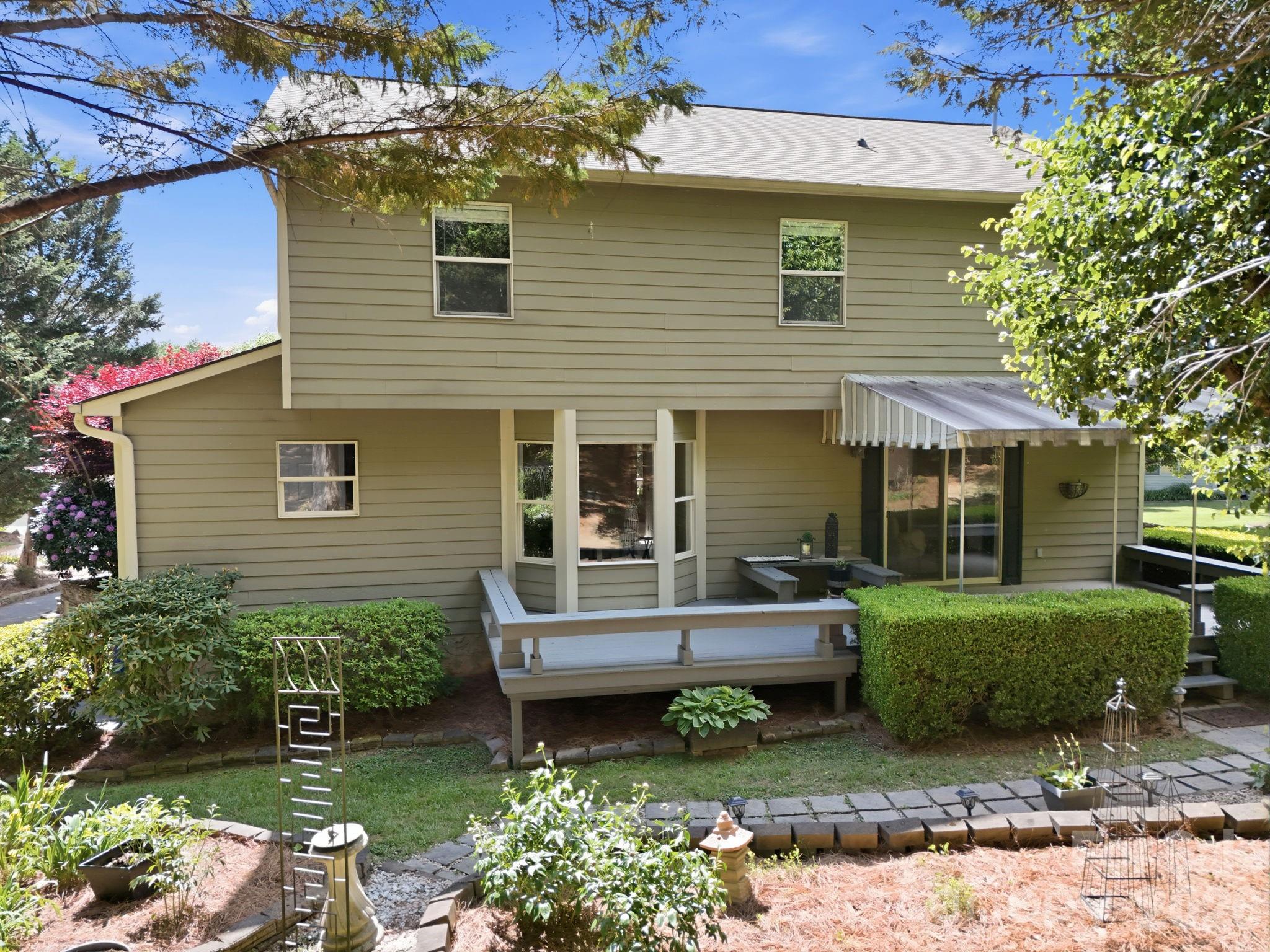 306 Woodview Court — Fletcher