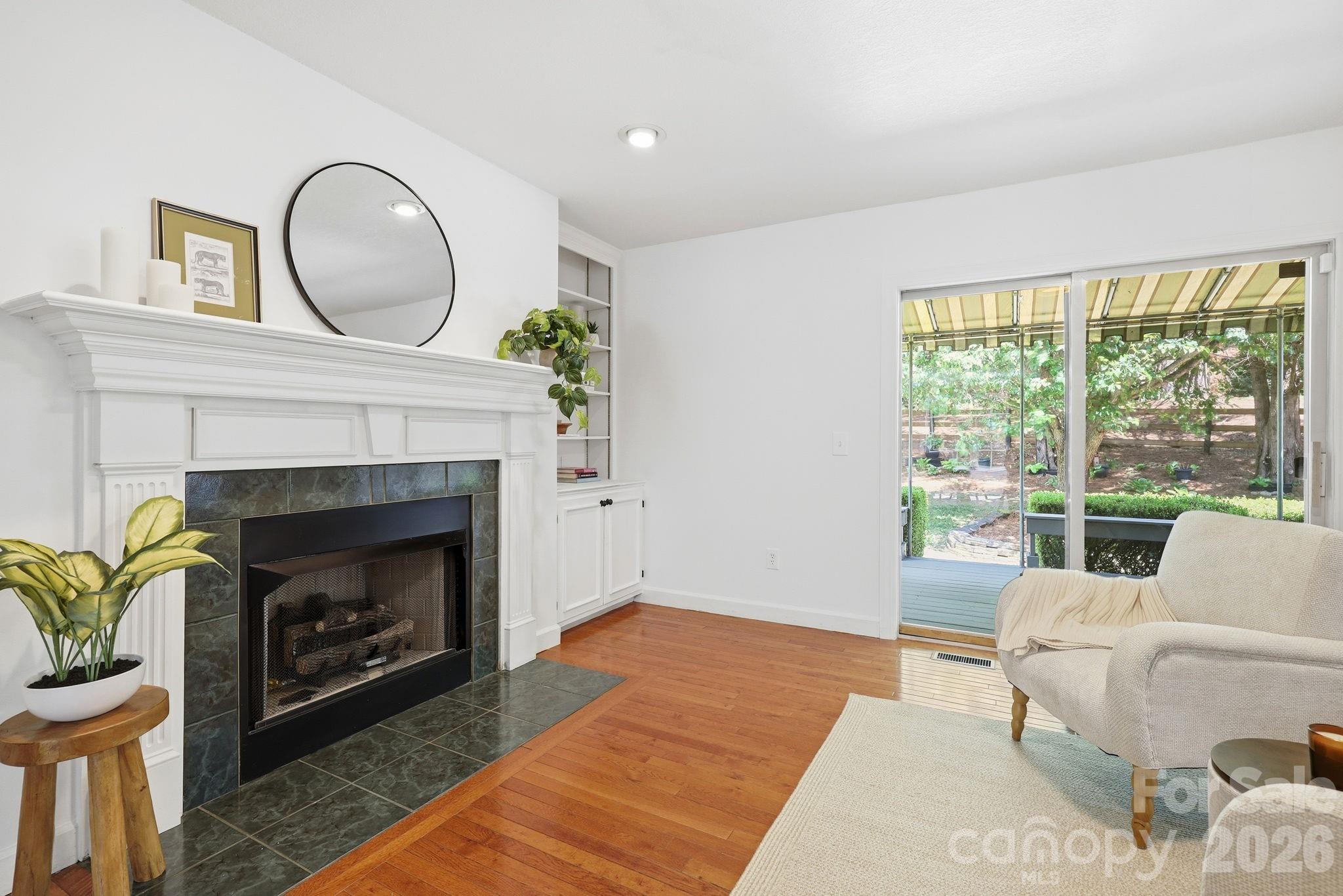 306 Woodview Court — Fletcher