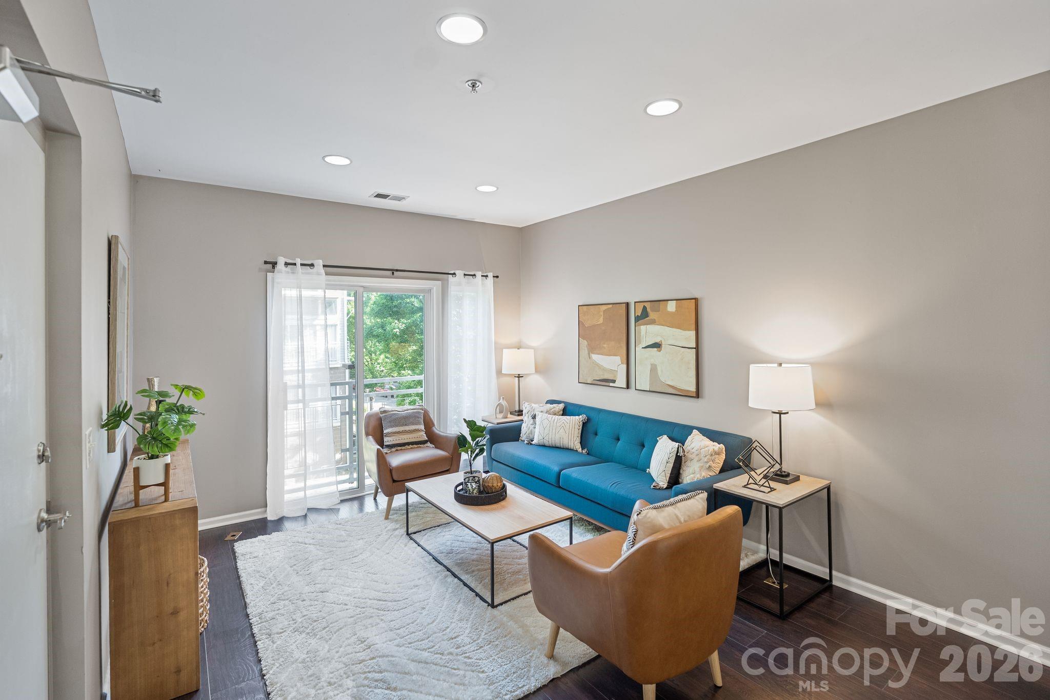 3566 Warp Street — Charlotte