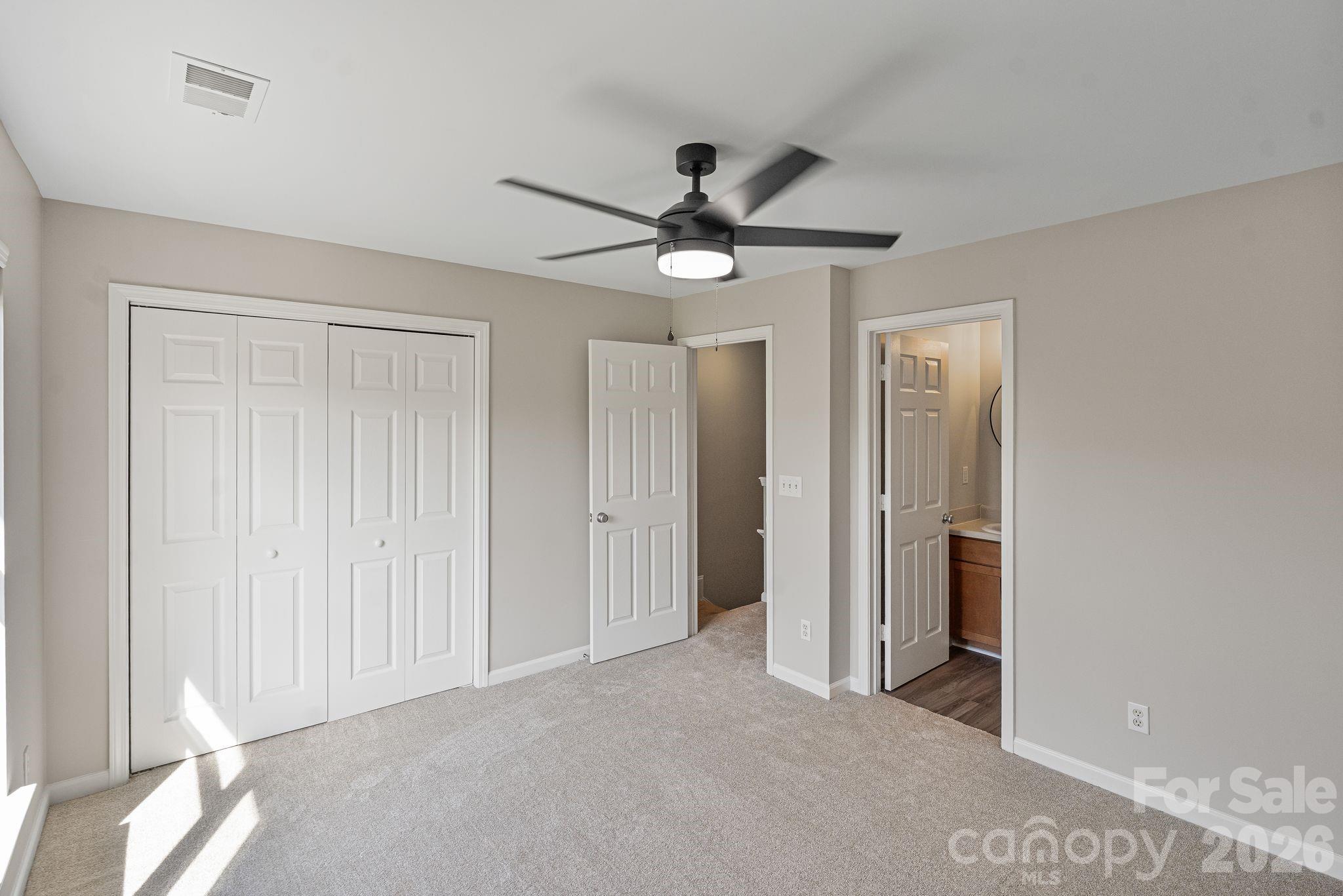 3566 Warp Street — Charlotte