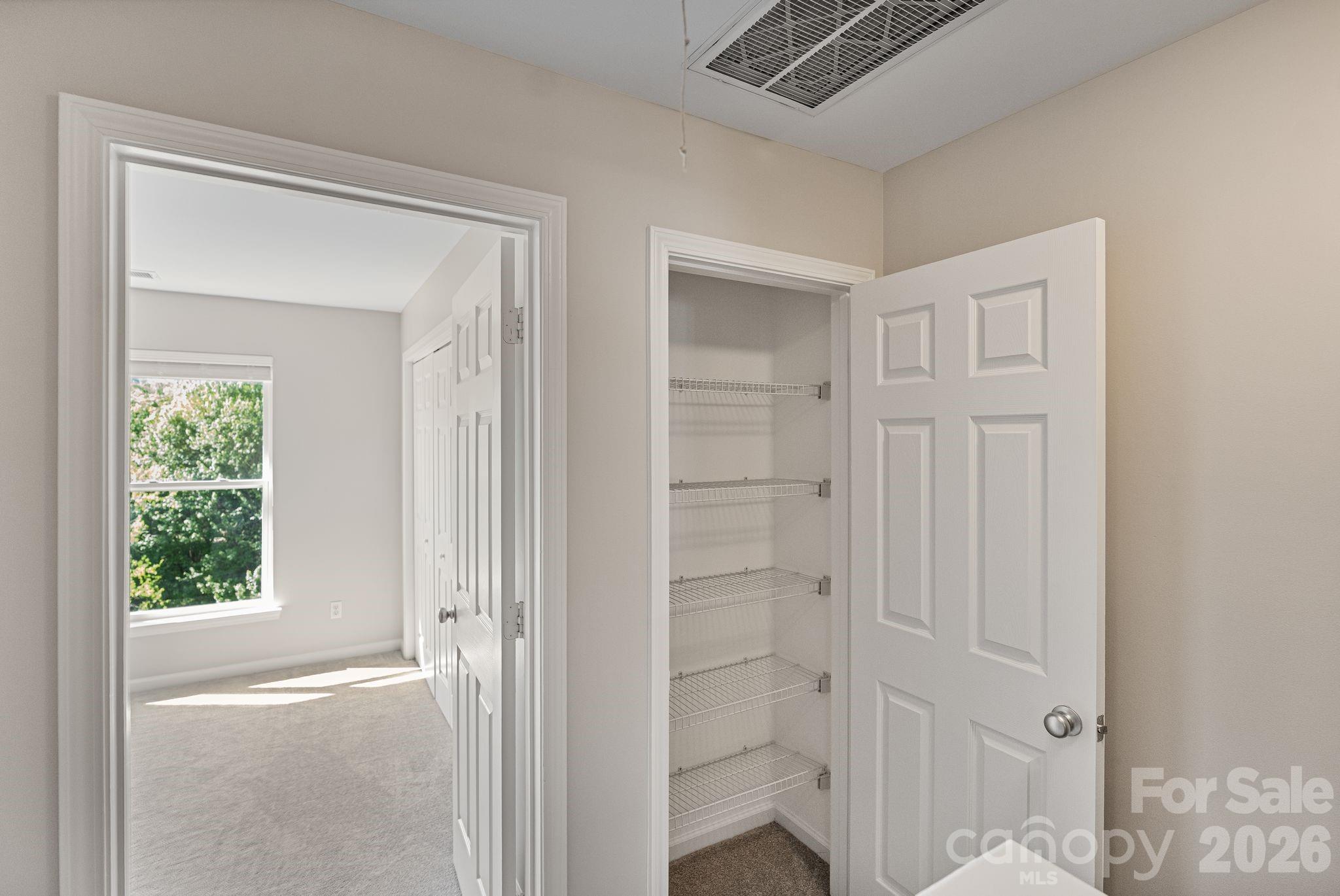 3566 Warp Street — Charlotte