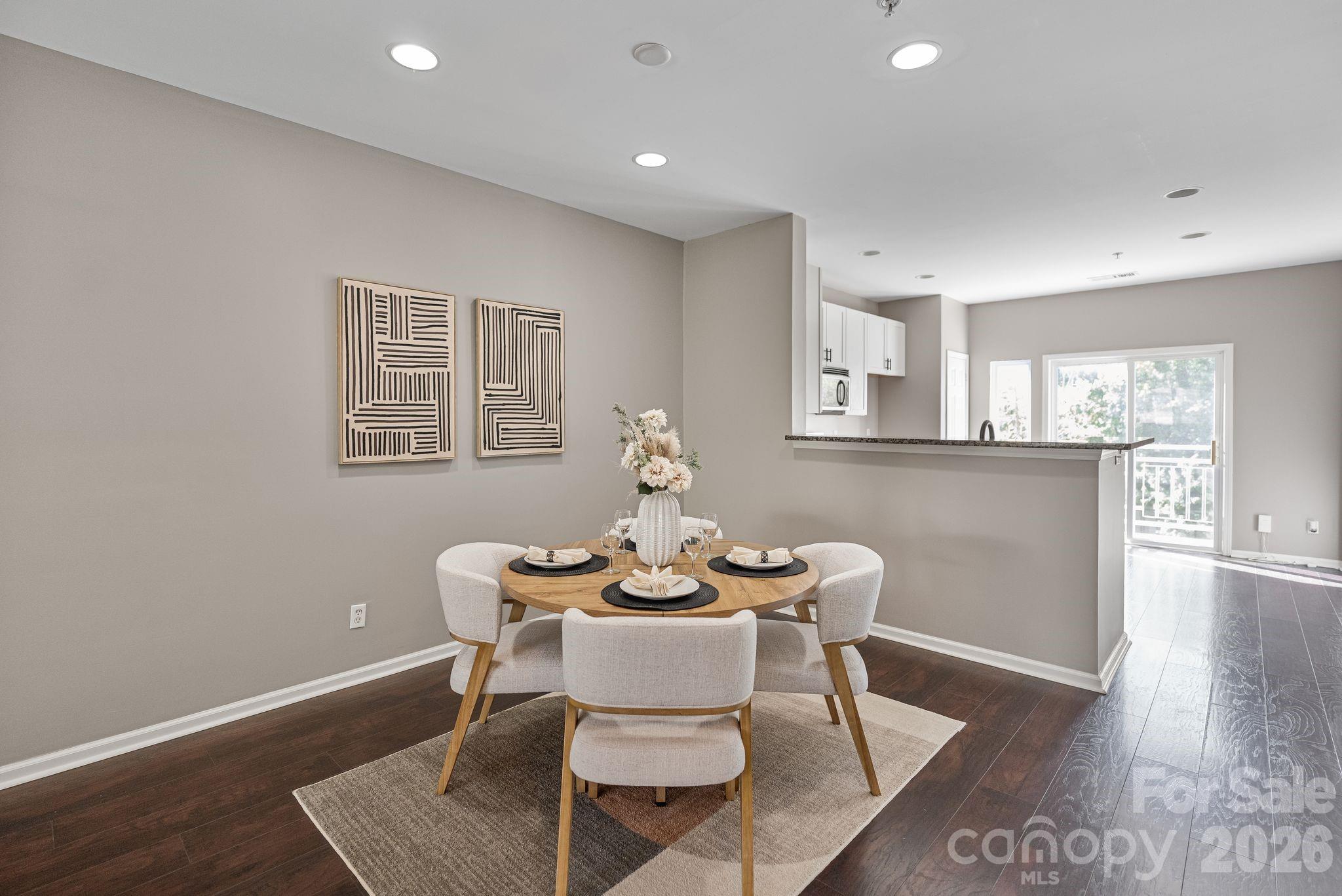 3566 Warp Street — Charlotte
