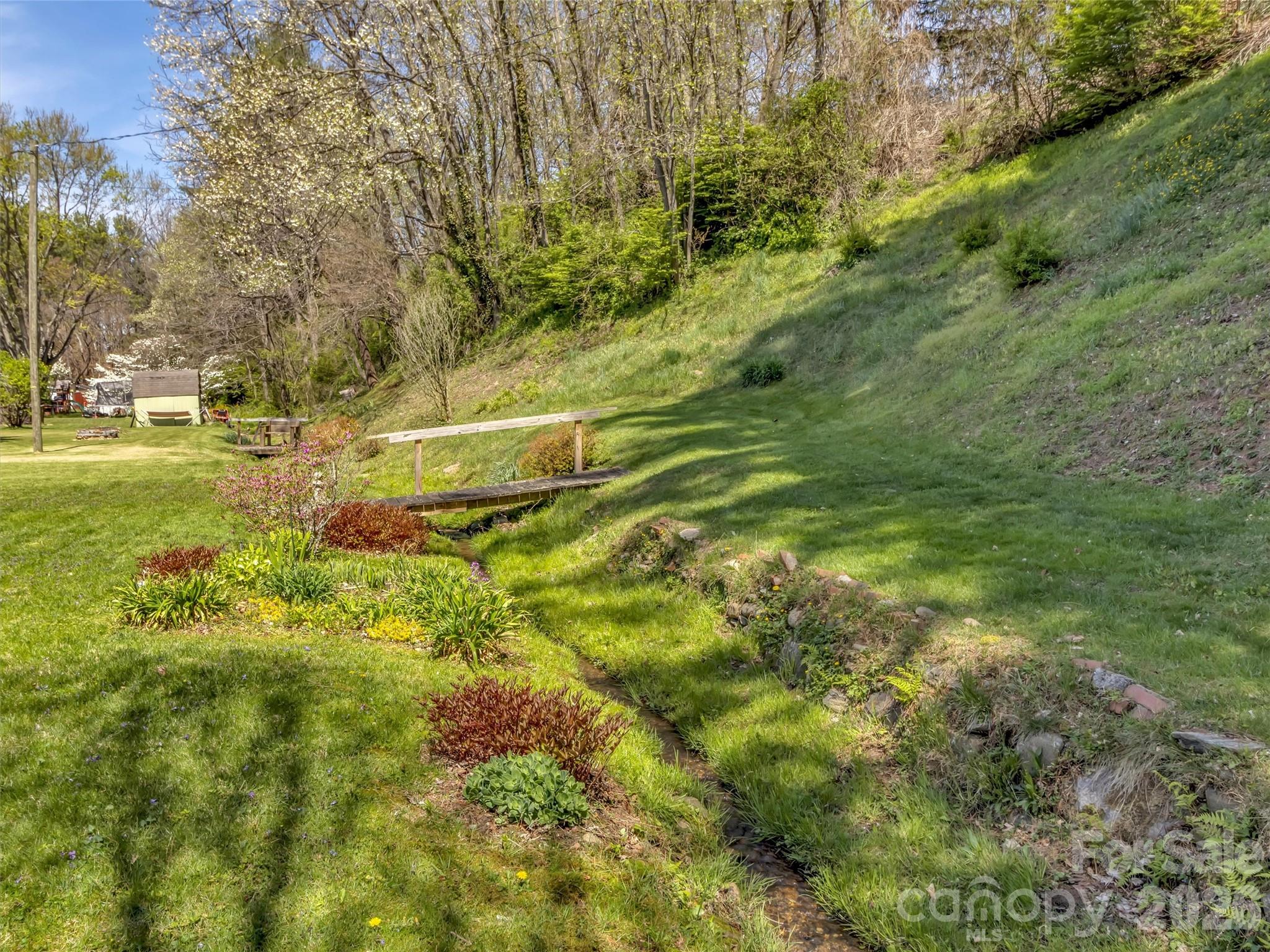68 Skyview Drive — Waynesville
