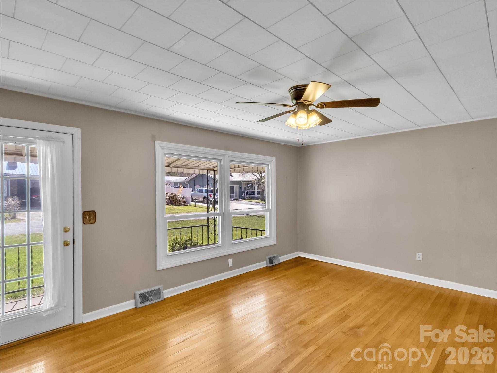 68 Skyview Drive — Waynesville