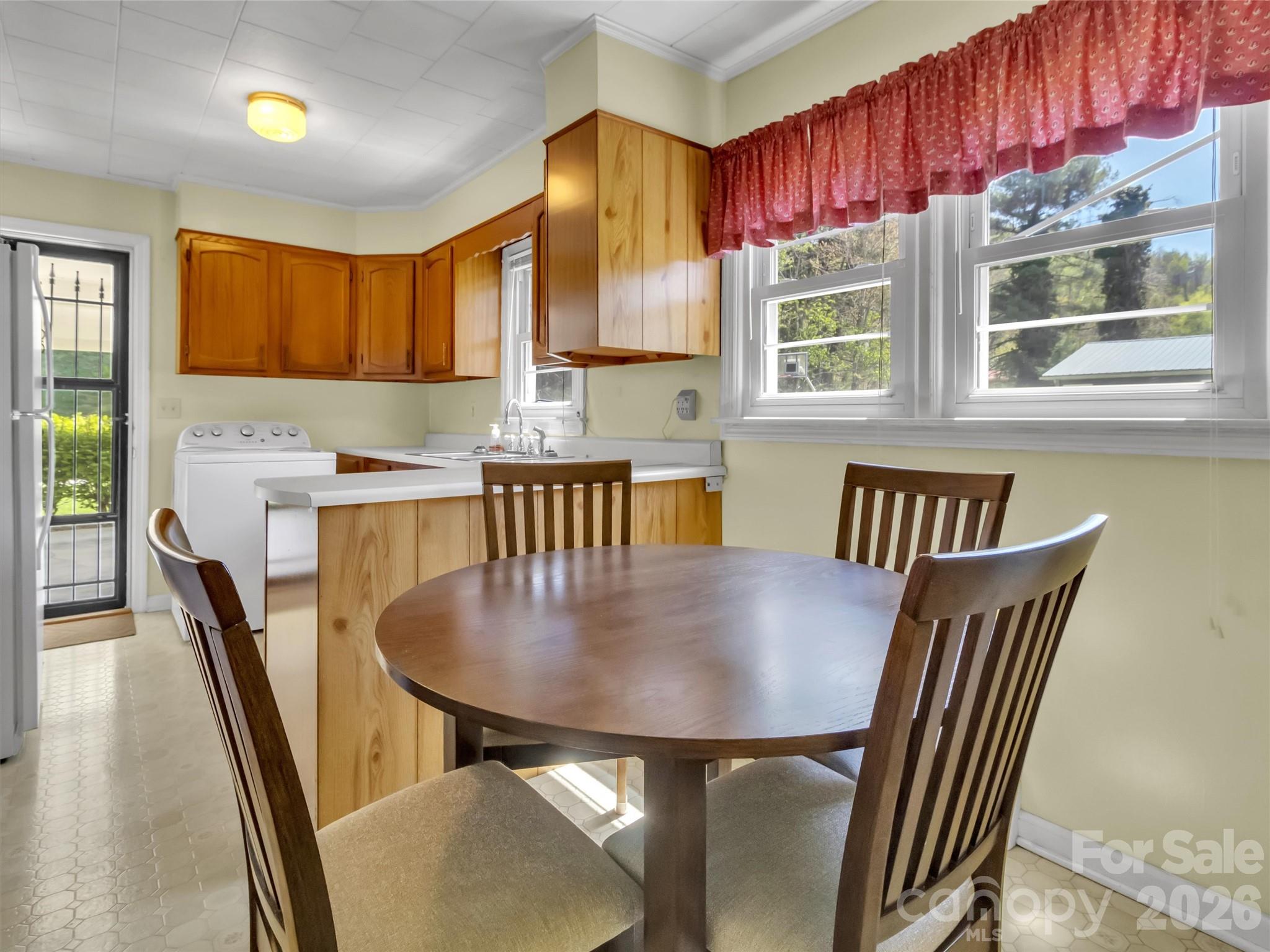68 Skyview Drive — Waynesville