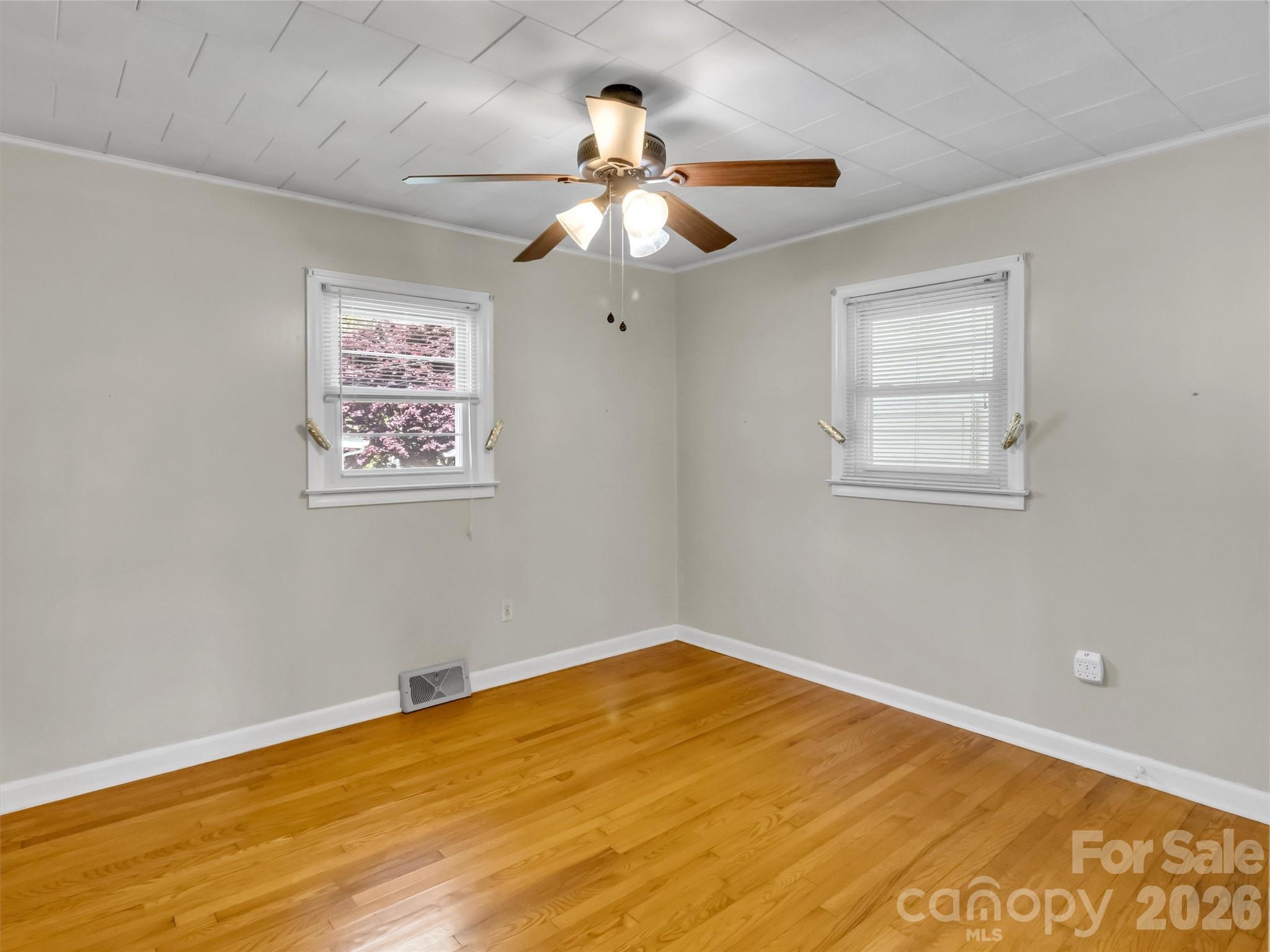 68 Skyview Drive — Waynesville