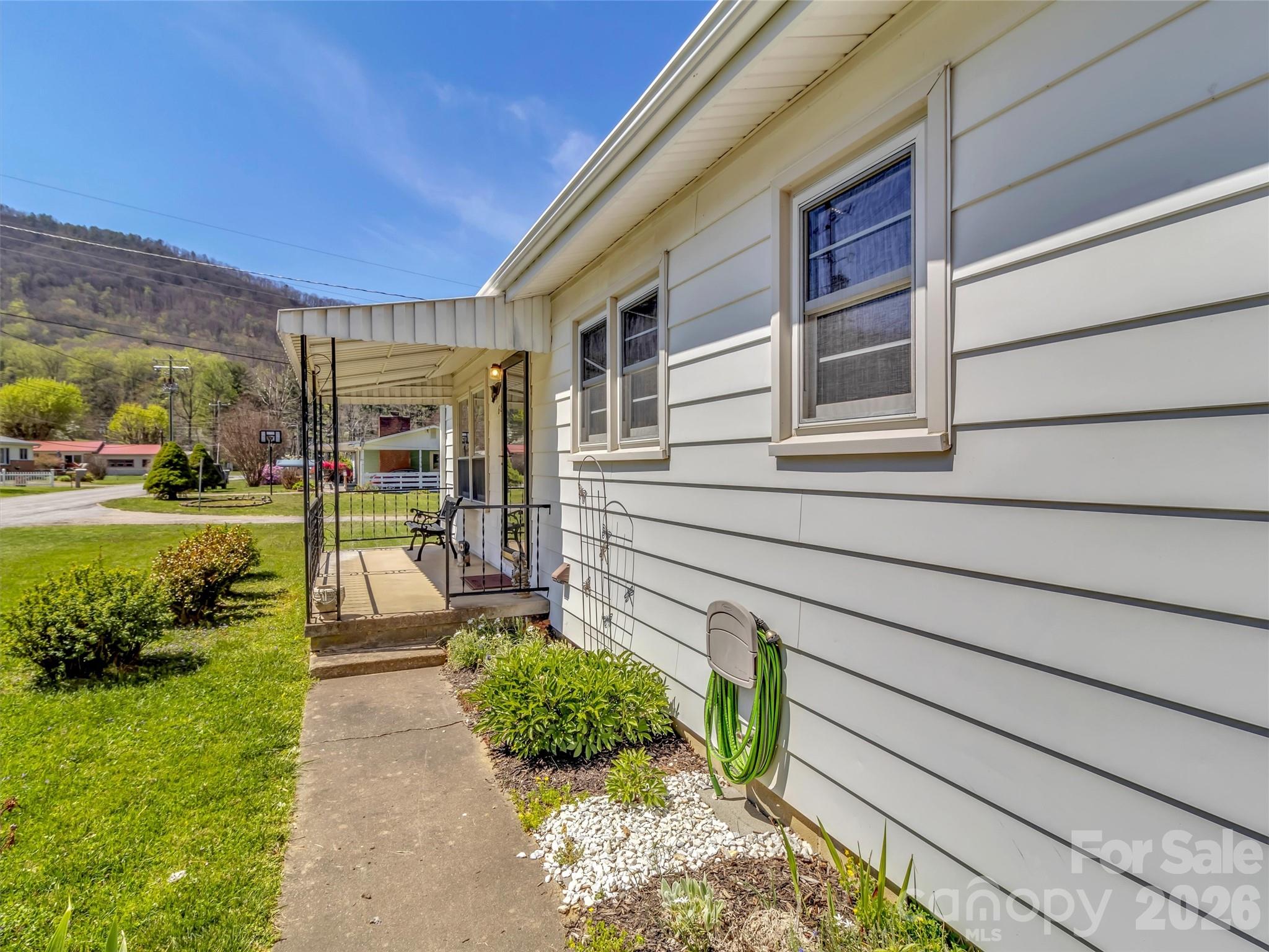 68 Skyview Drive — Waynesville