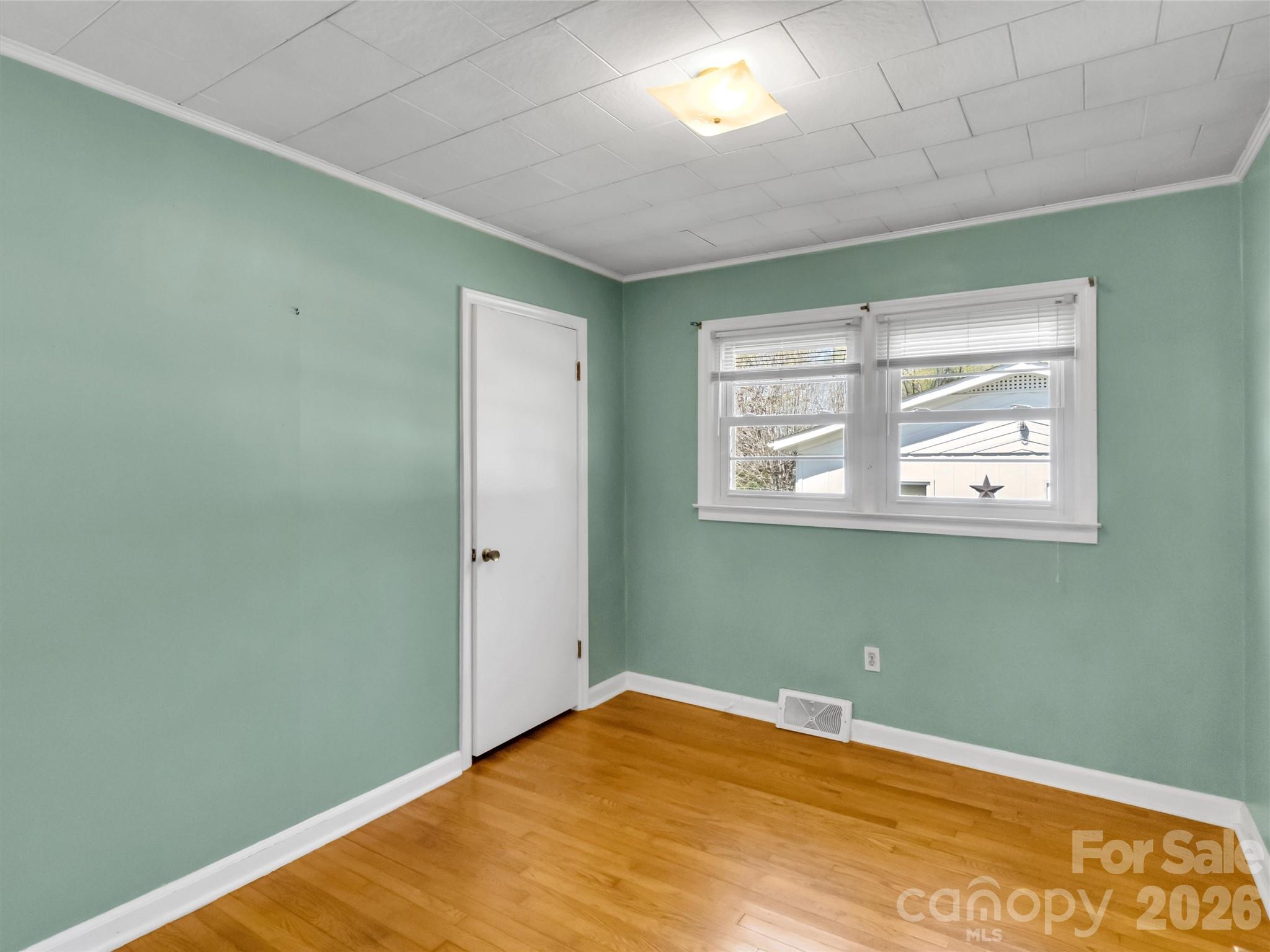 68 Skyview Drive — Waynesville