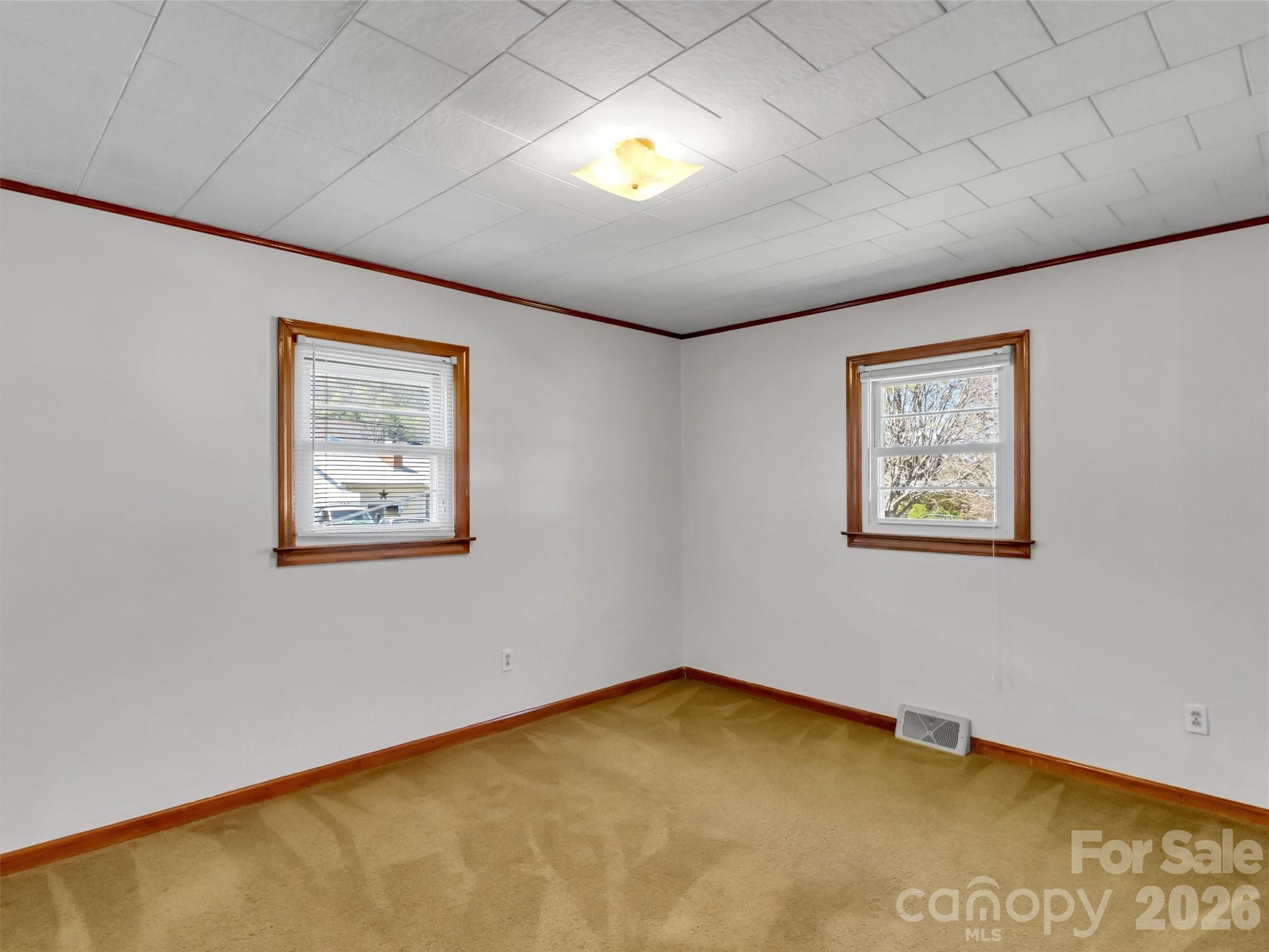 68 Skyview Drive — Waynesville