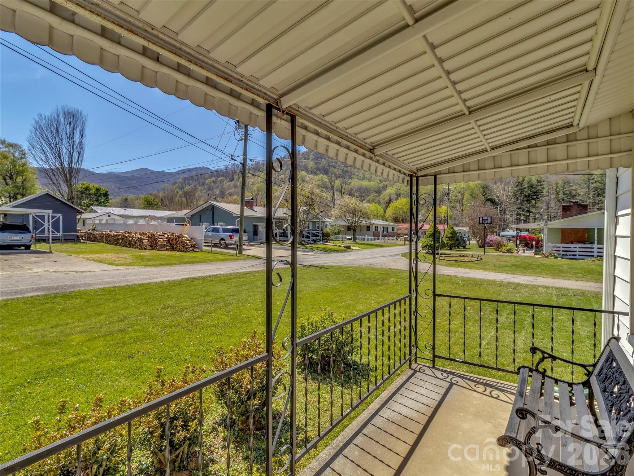 68 Skyview Drive — Waynesville