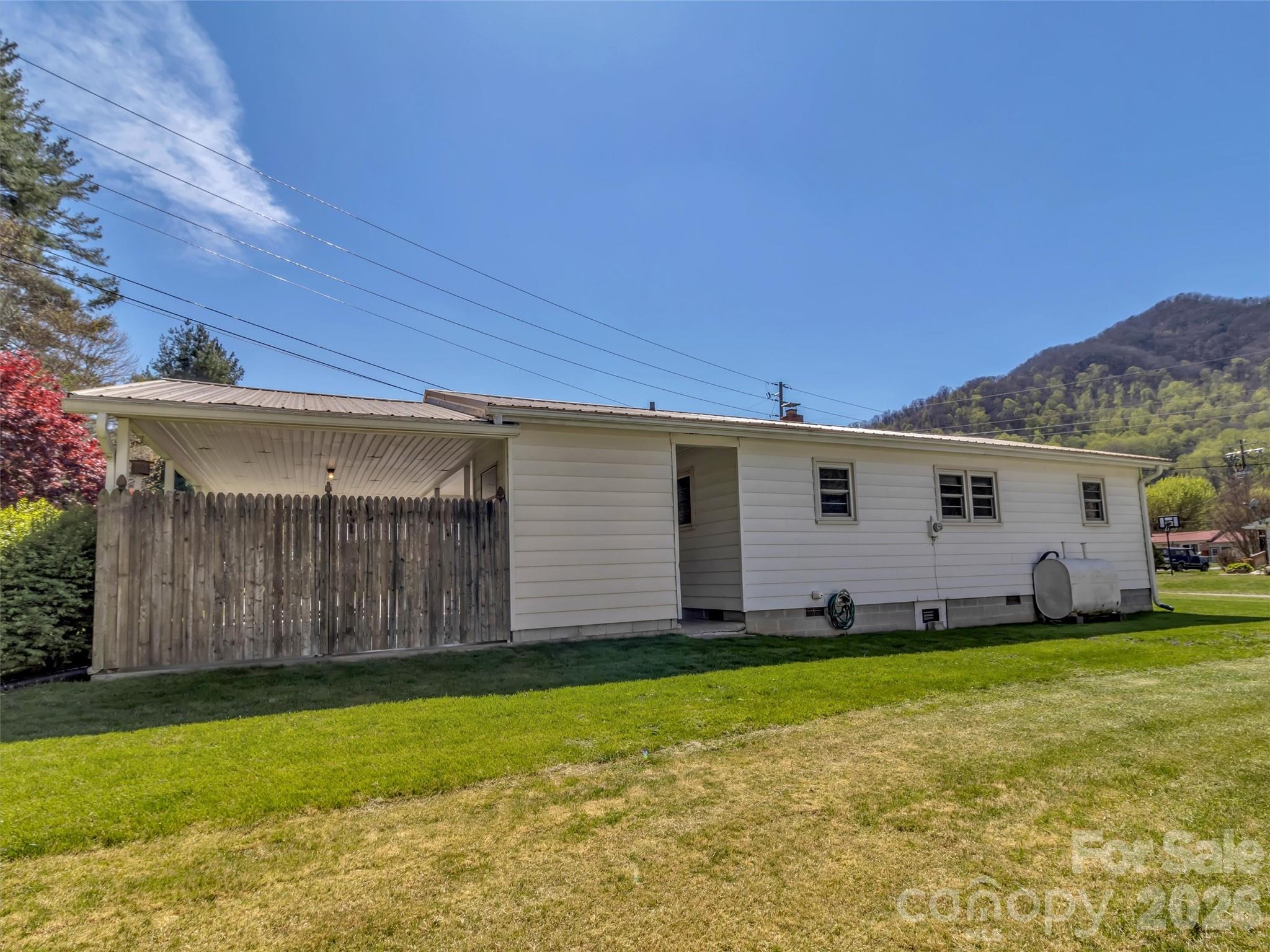 68 Skyview Drive — Waynesville