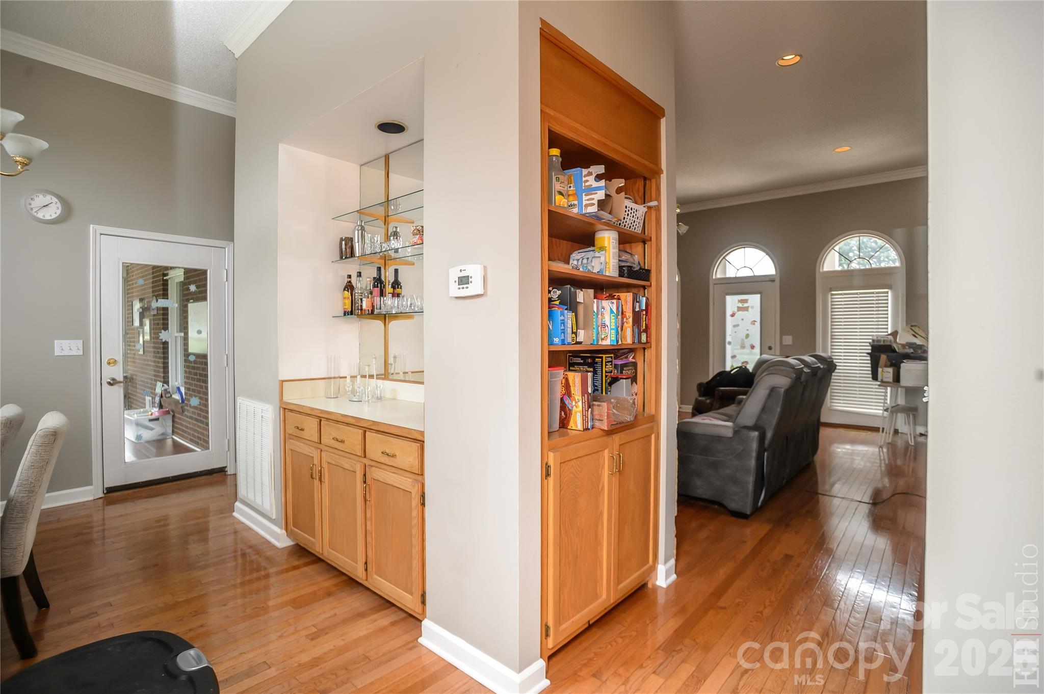 5146 Olde School Drive — Hickory
