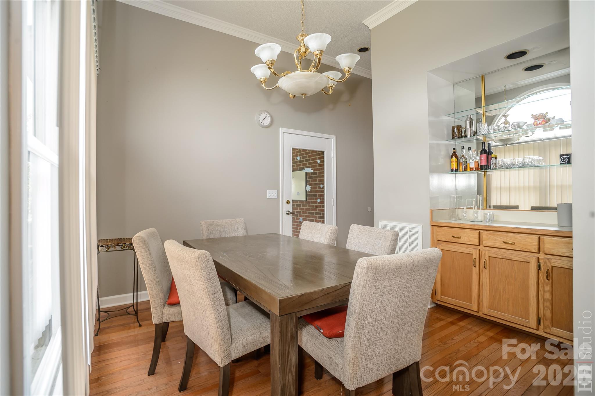 5146 Olde School Drive — Hickory