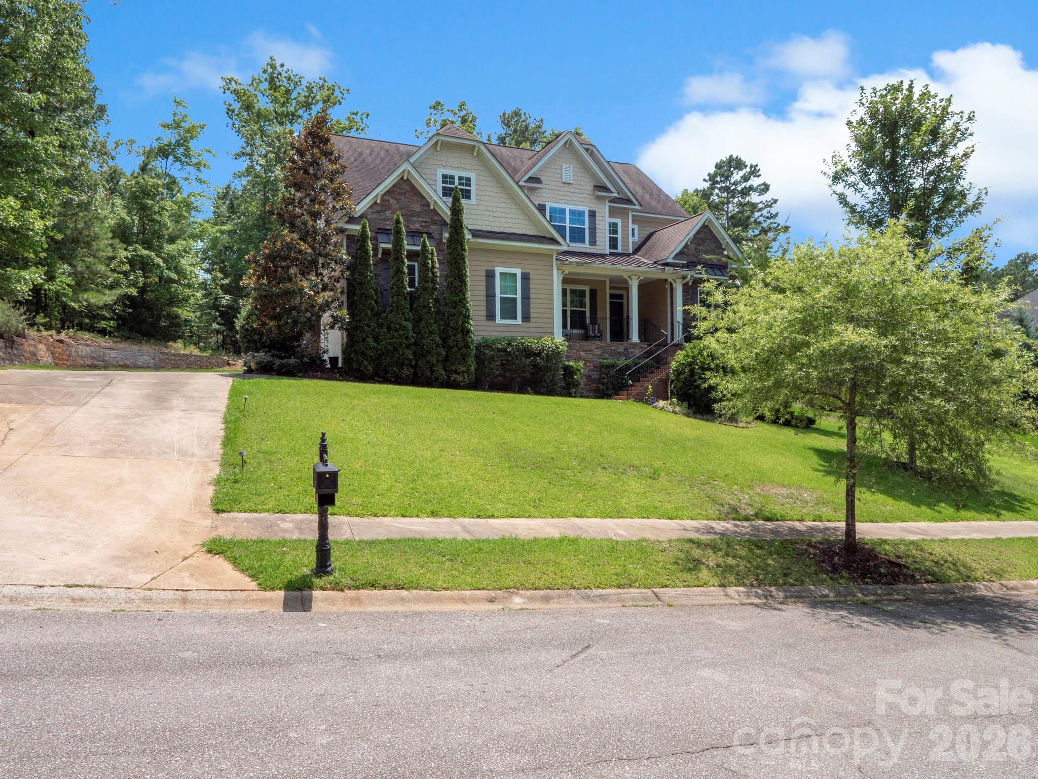 242 Wren Creek Circle — Blythewood