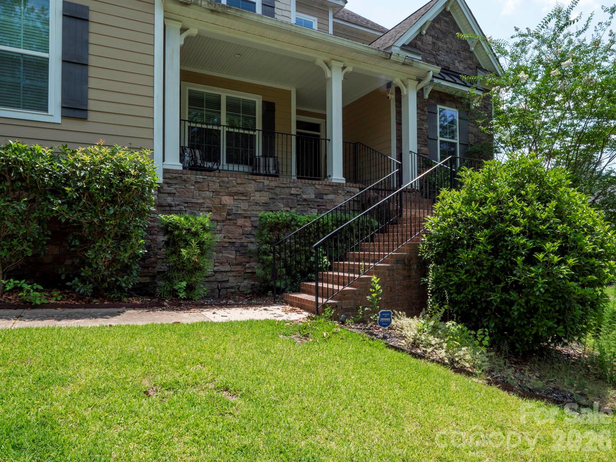 242 Wren Creek Circle — Blythewood