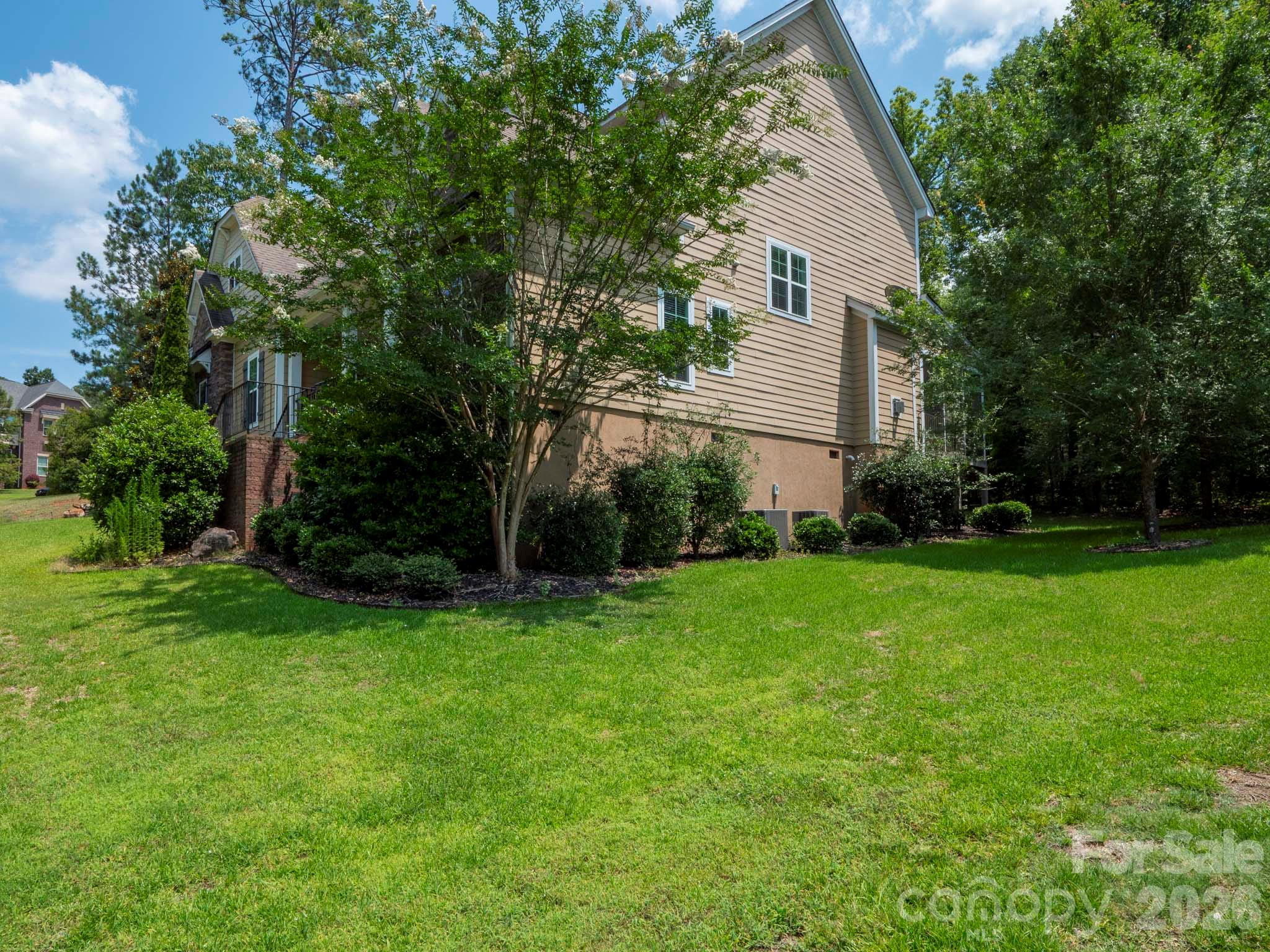 242 Wren Creek Circle — Blythewood