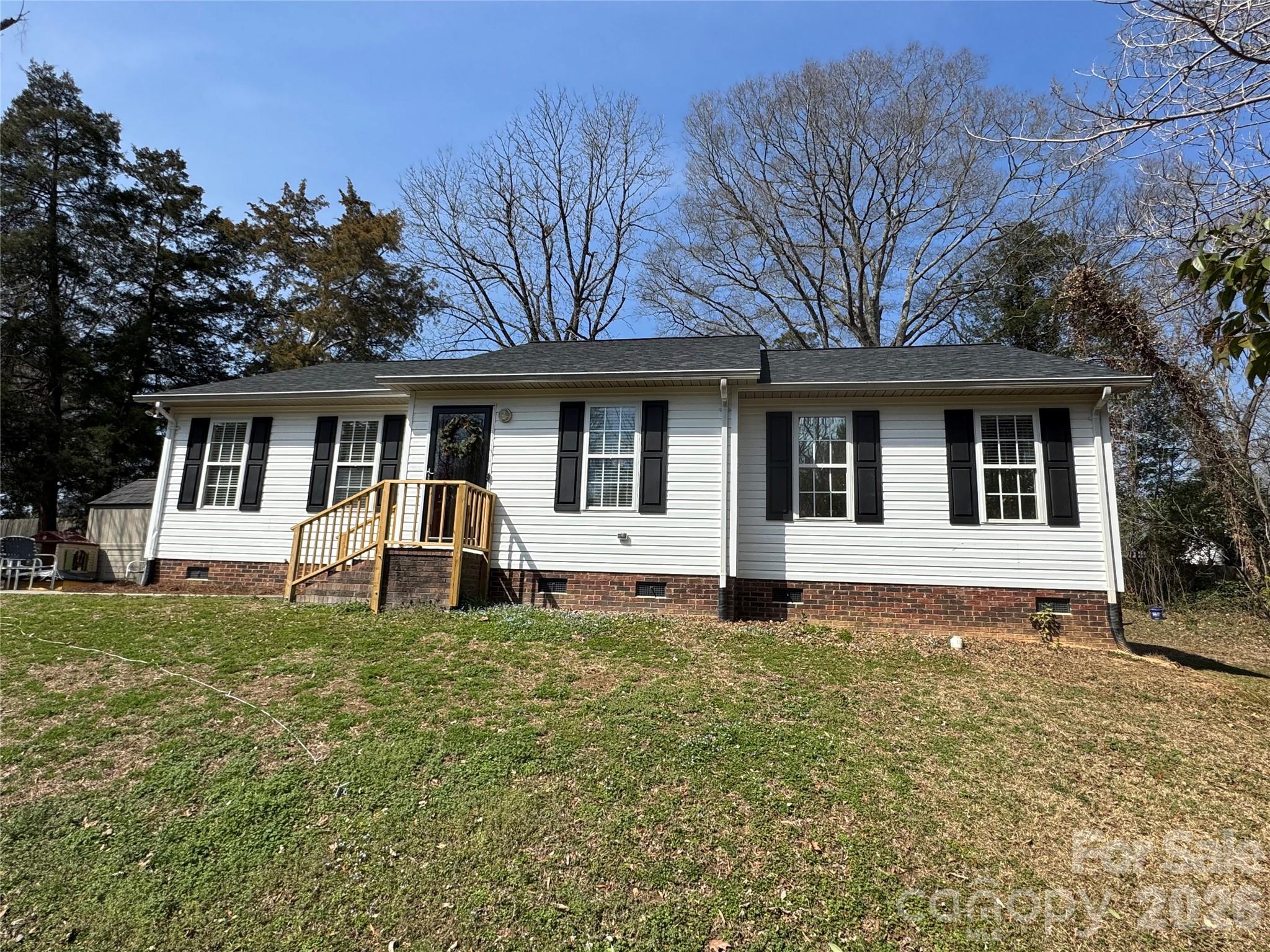 345 Dellwood Court SE — Concord